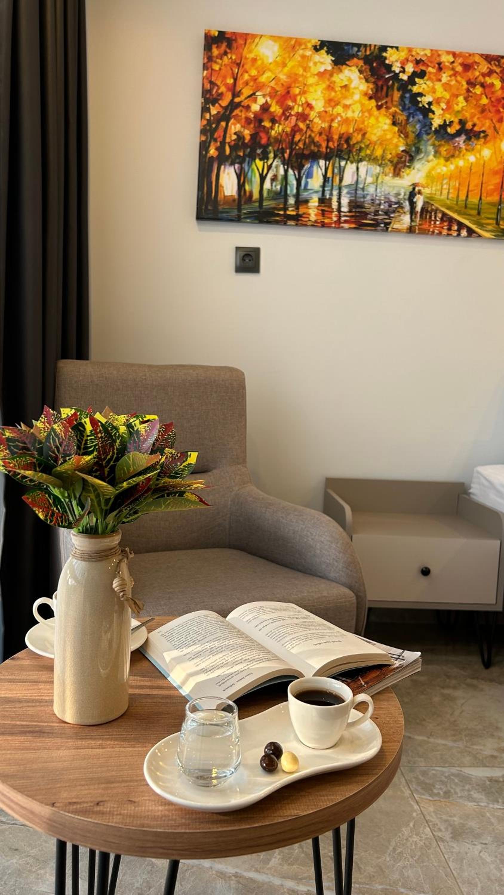 Standard Double Room - Photo 11