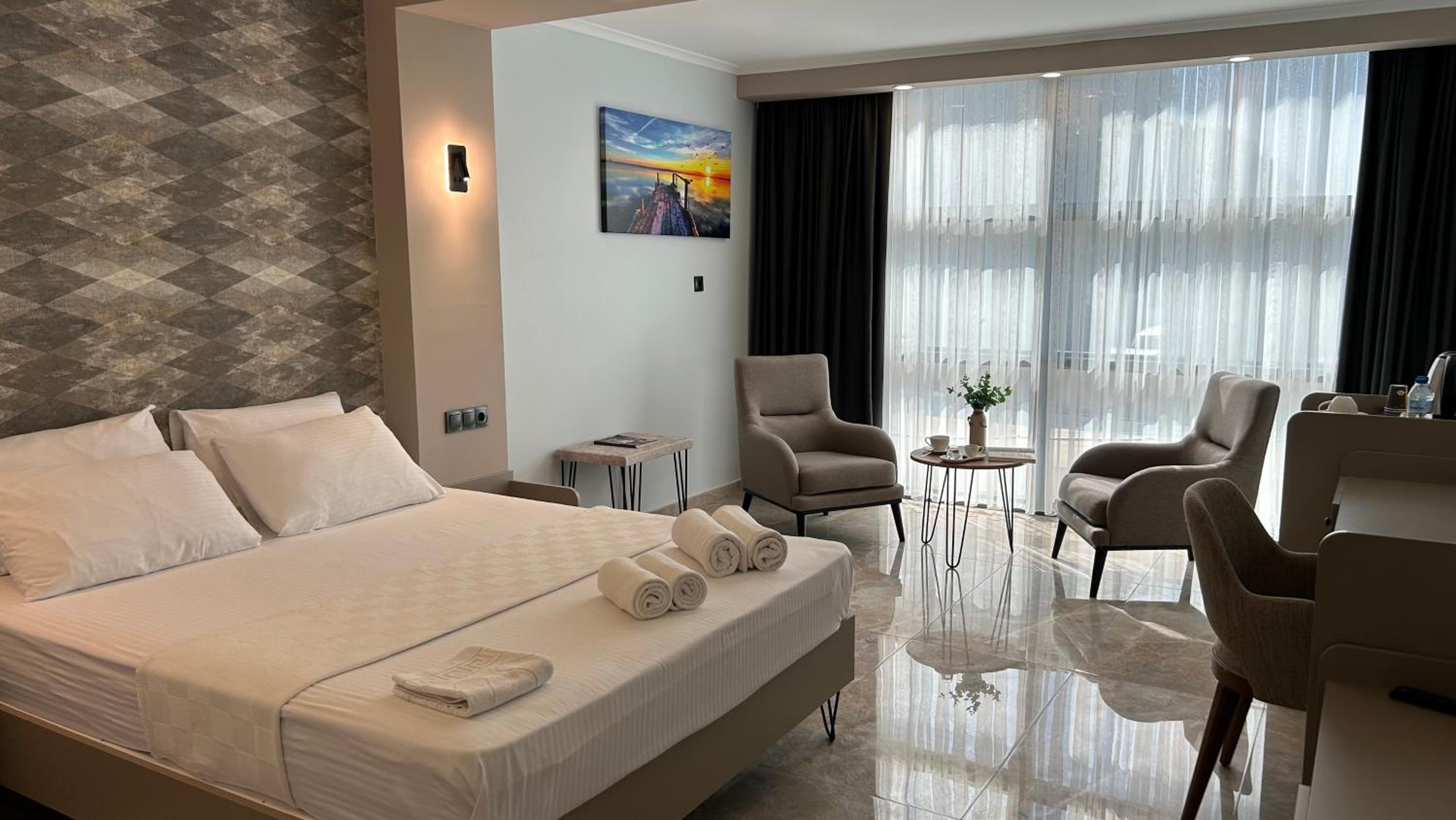 Standard Double Room - Photo 3