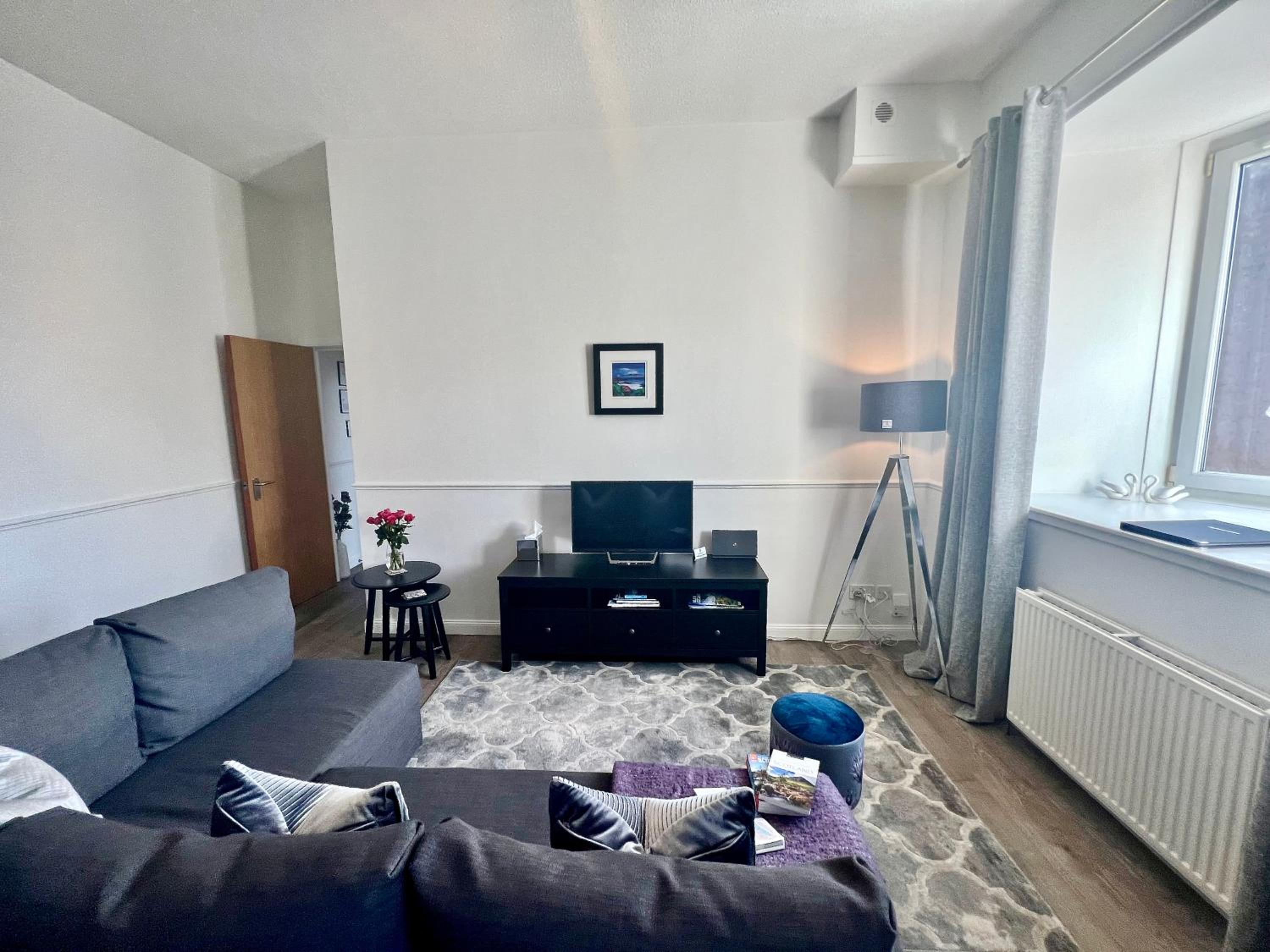 Apartment photo 1