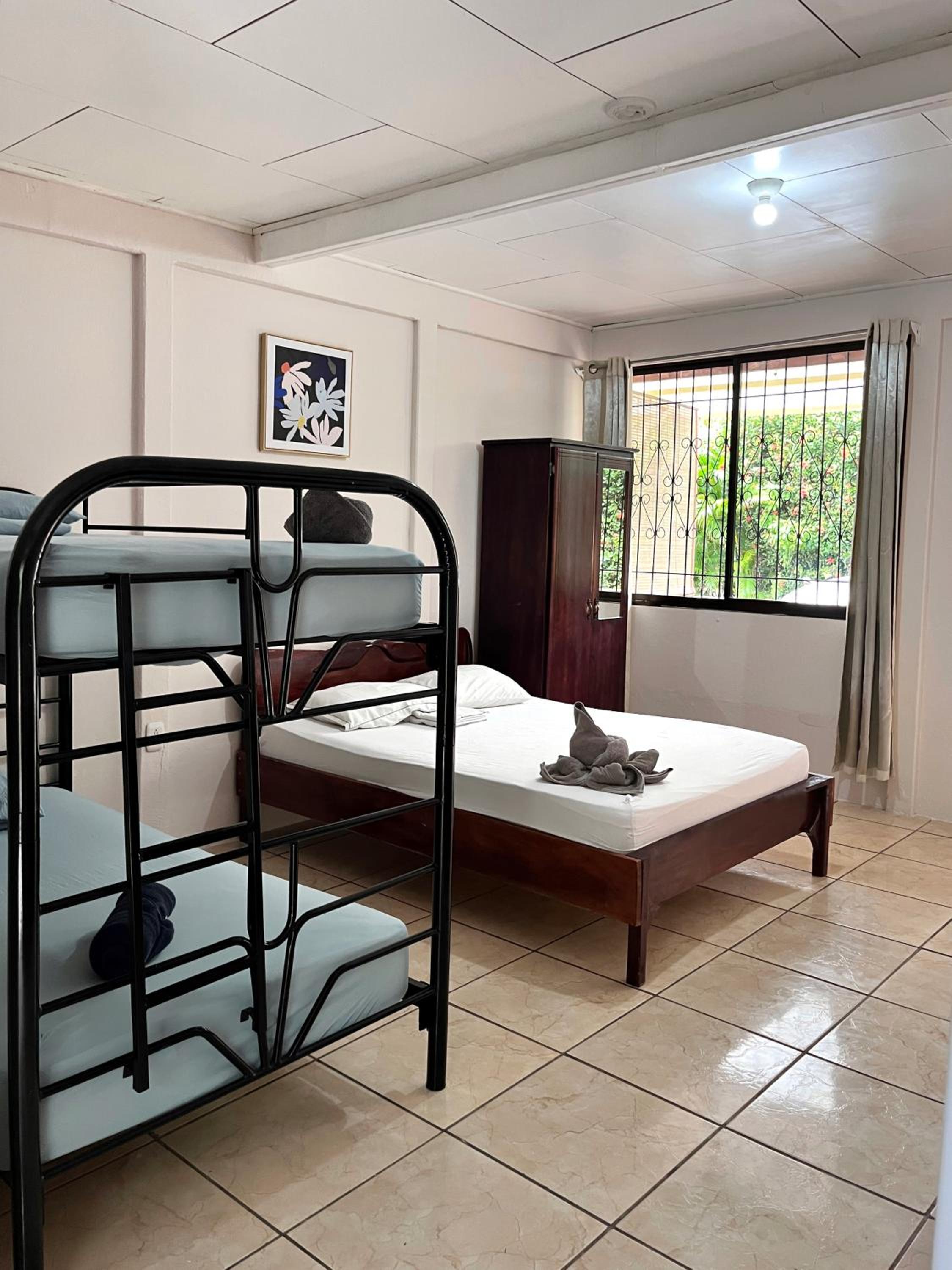 Classic Quadruple Room photo 3