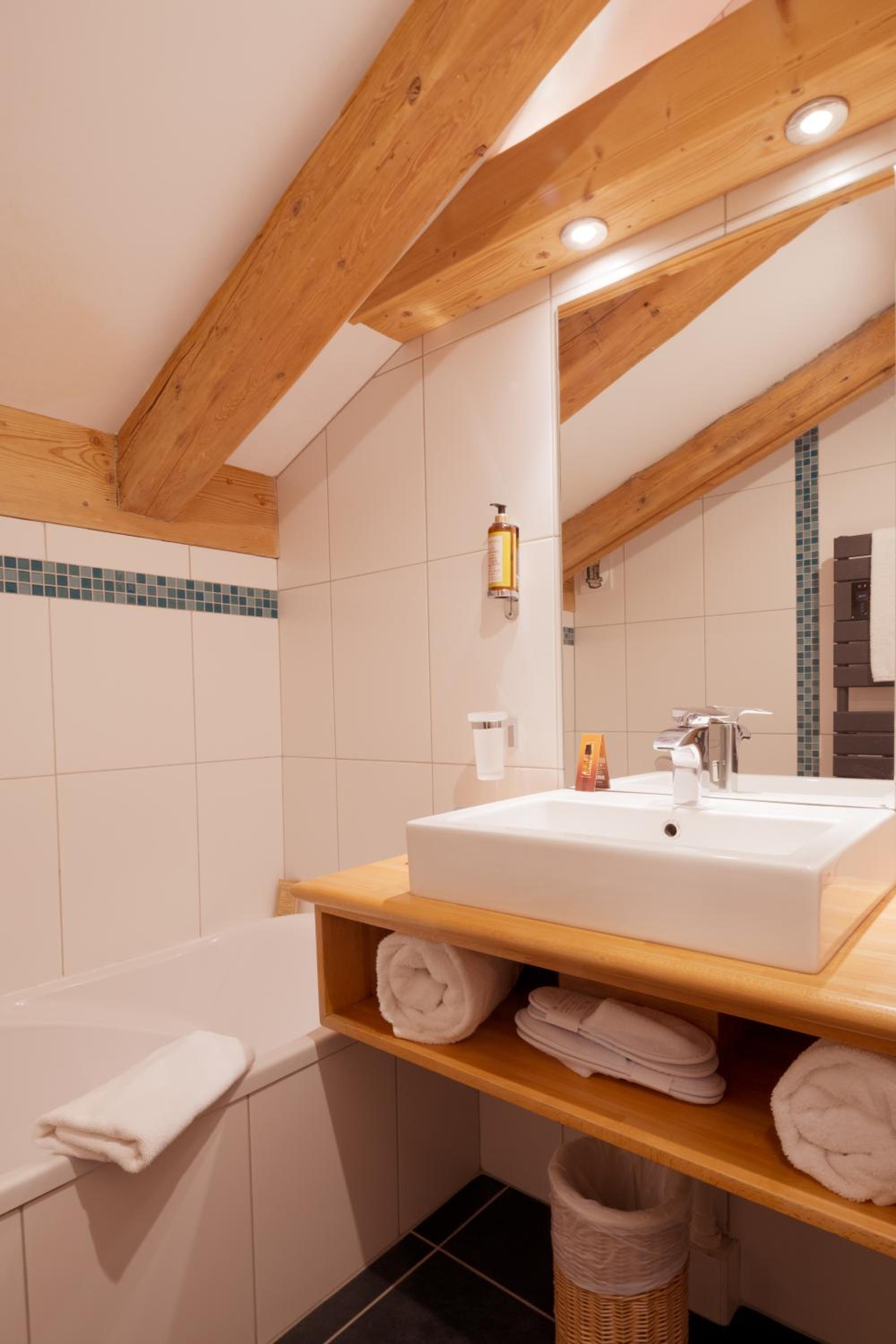 Triple Room with Mountain View photo 2