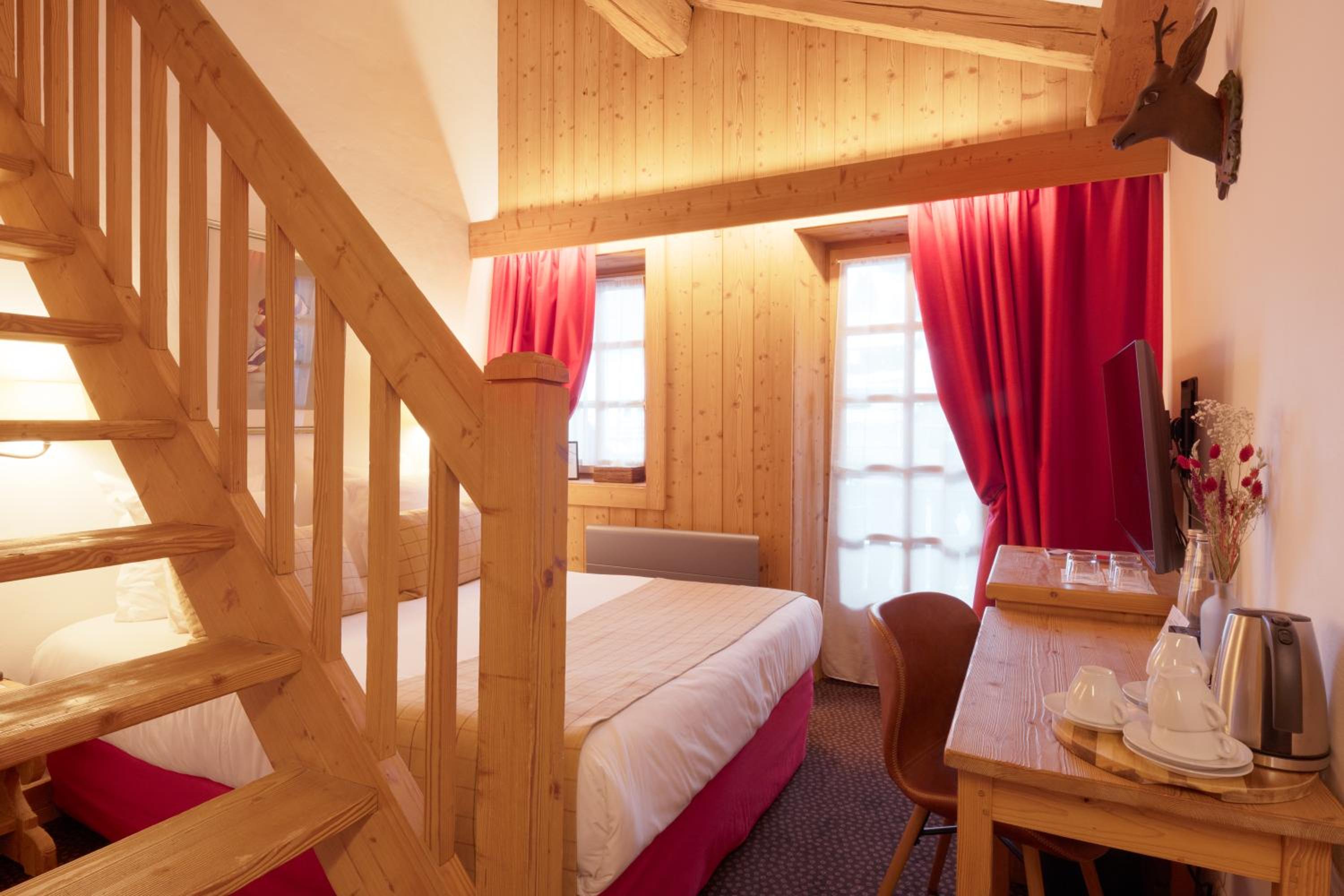 Room 24, Rupert & Rothschild photo 1