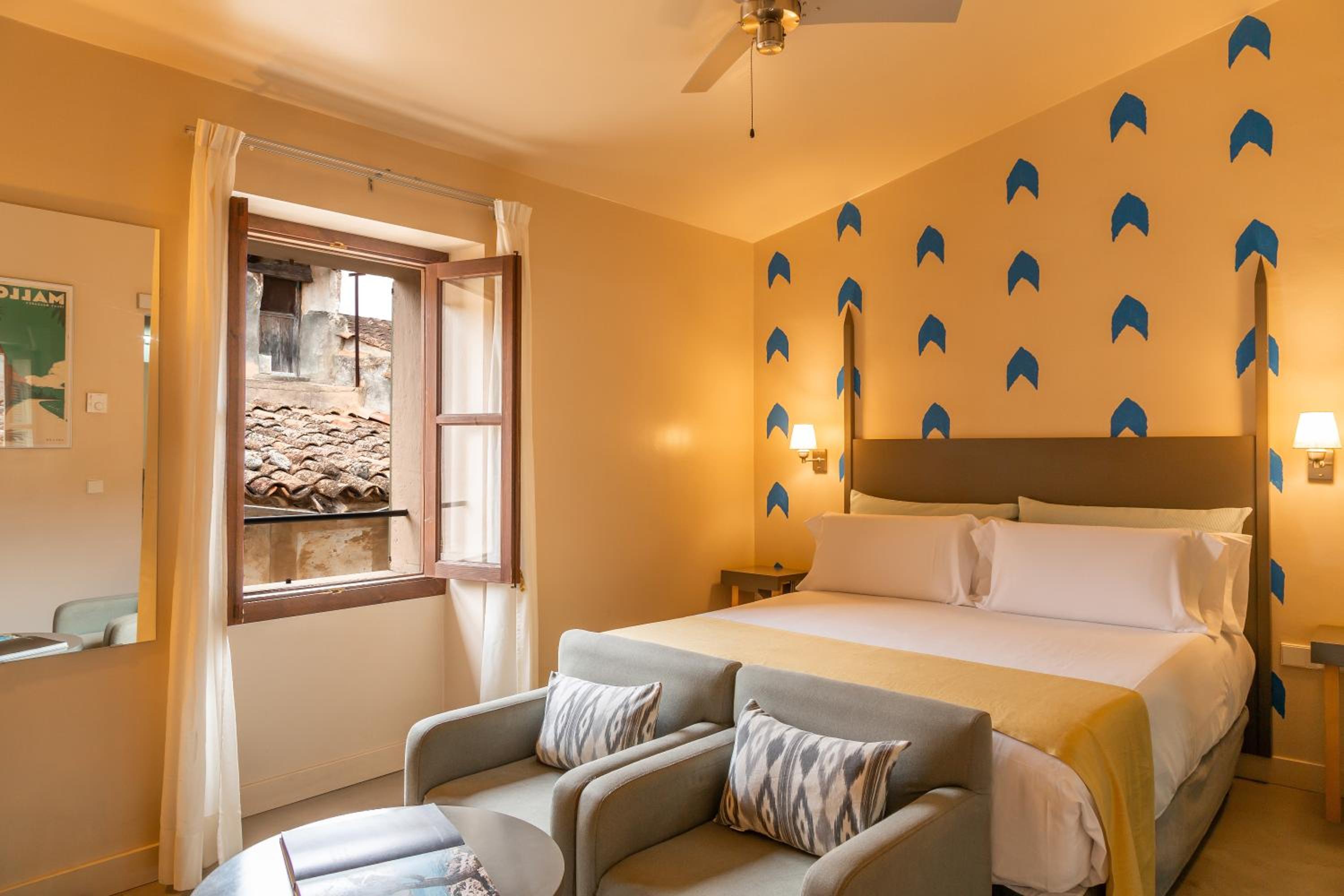 Double or Twin Room - Photo 23