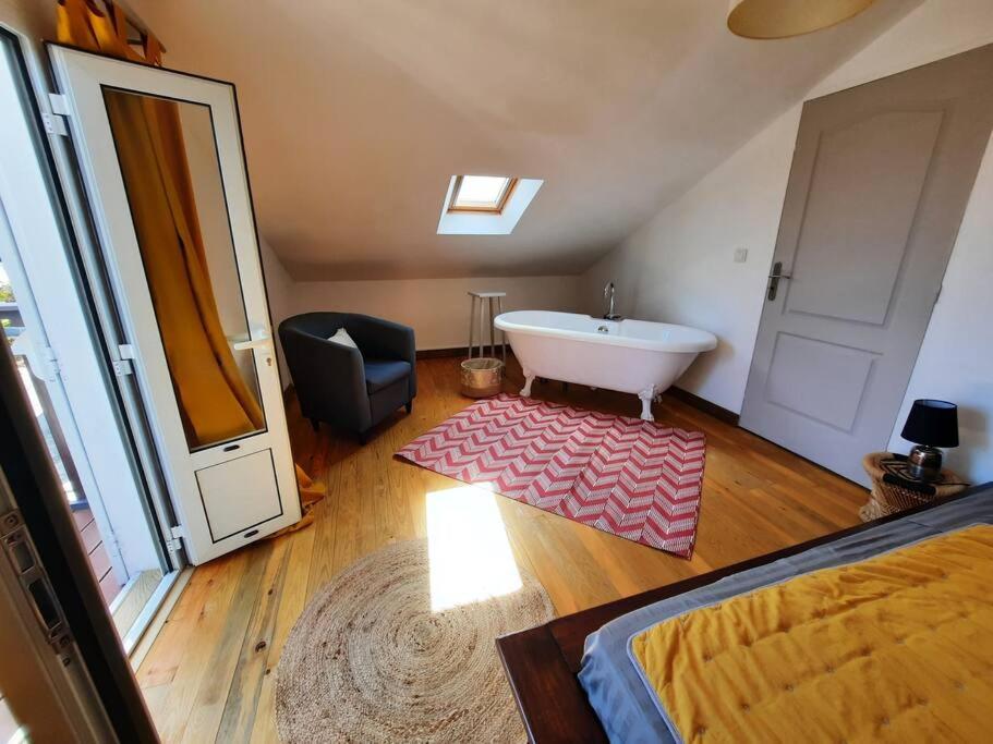 Three-Bedroom Villa photo 2