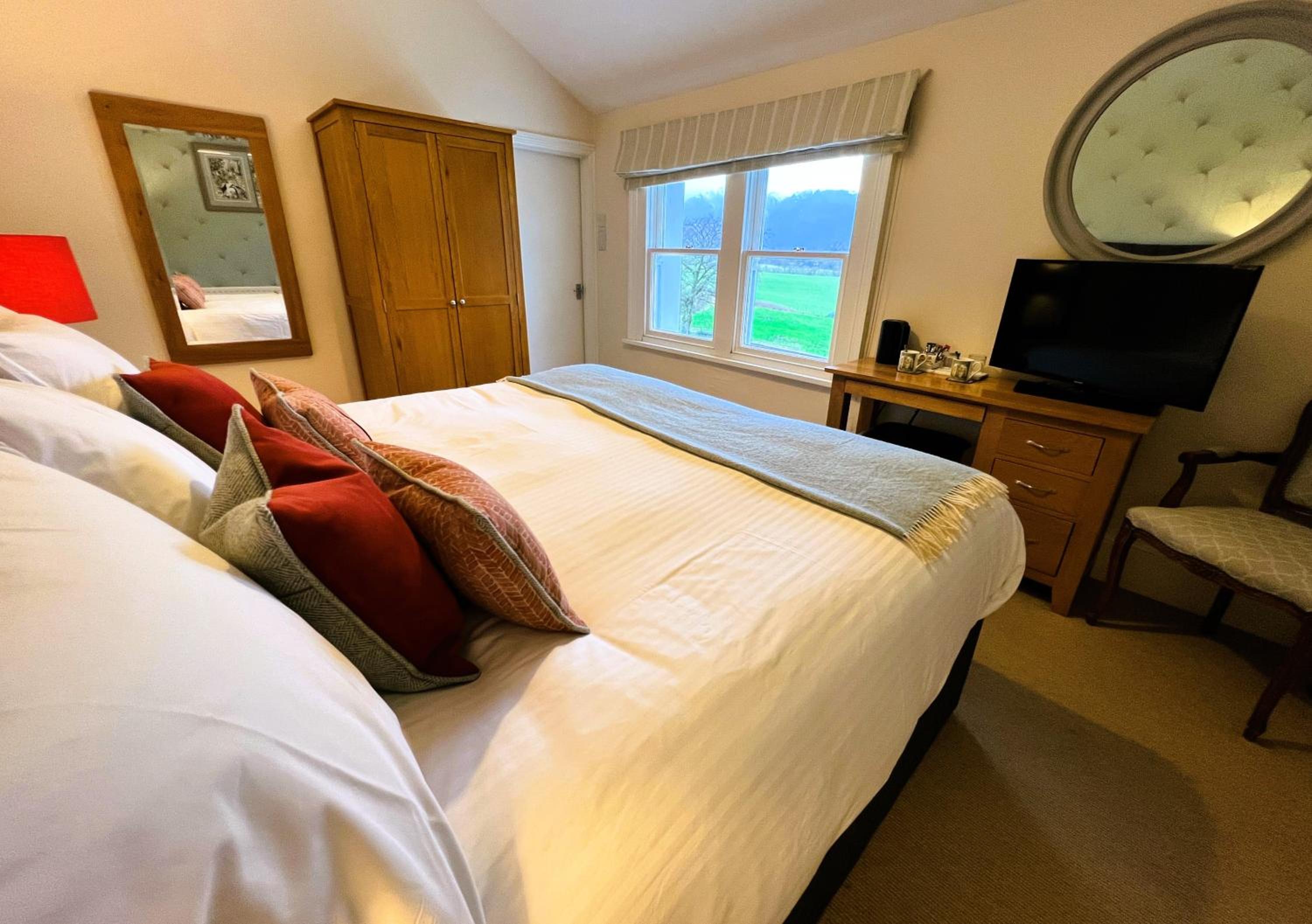 Deluxe Double or Twin Room - Photo 3