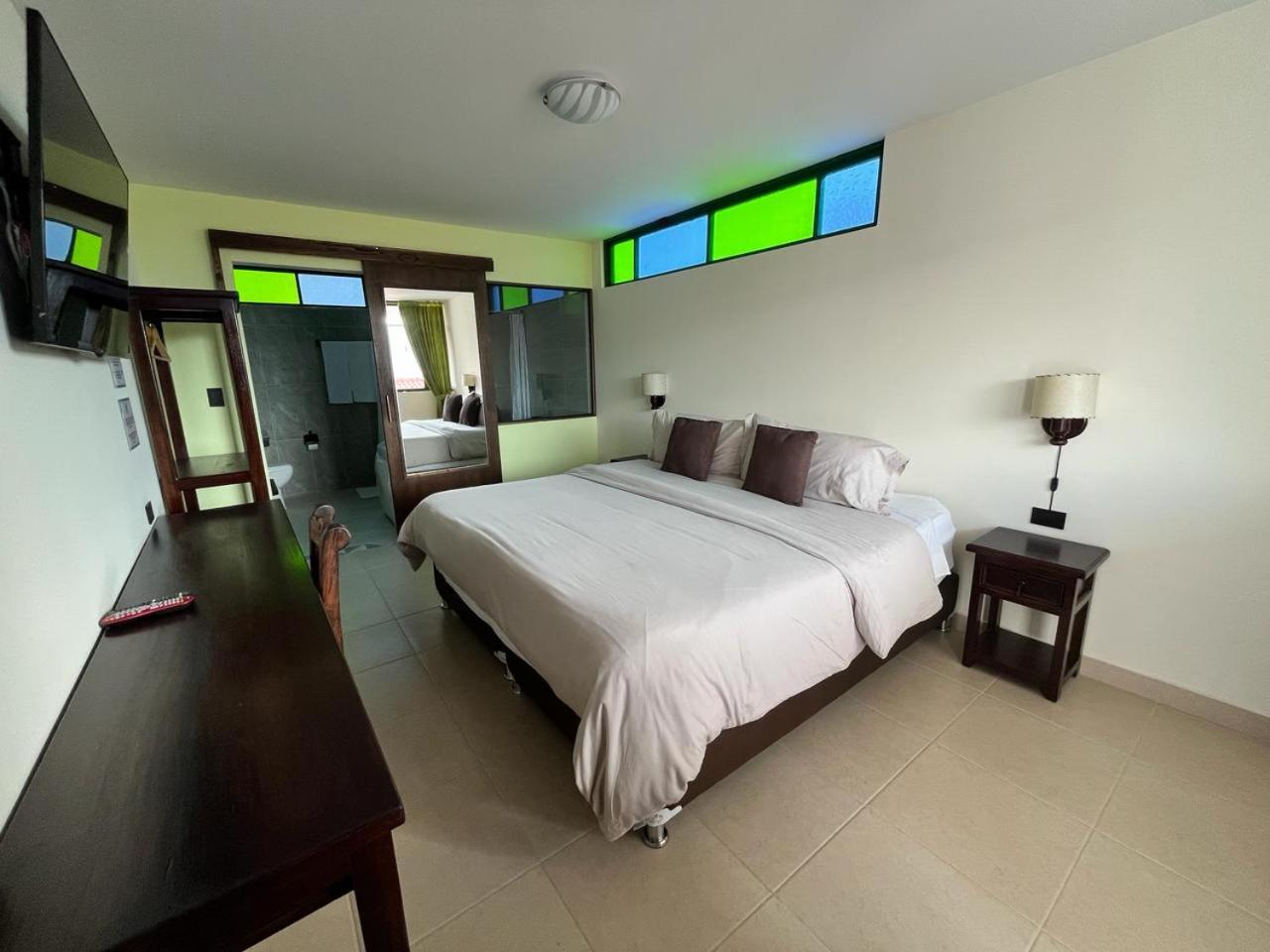 Deluxe Suite with Spa Bath