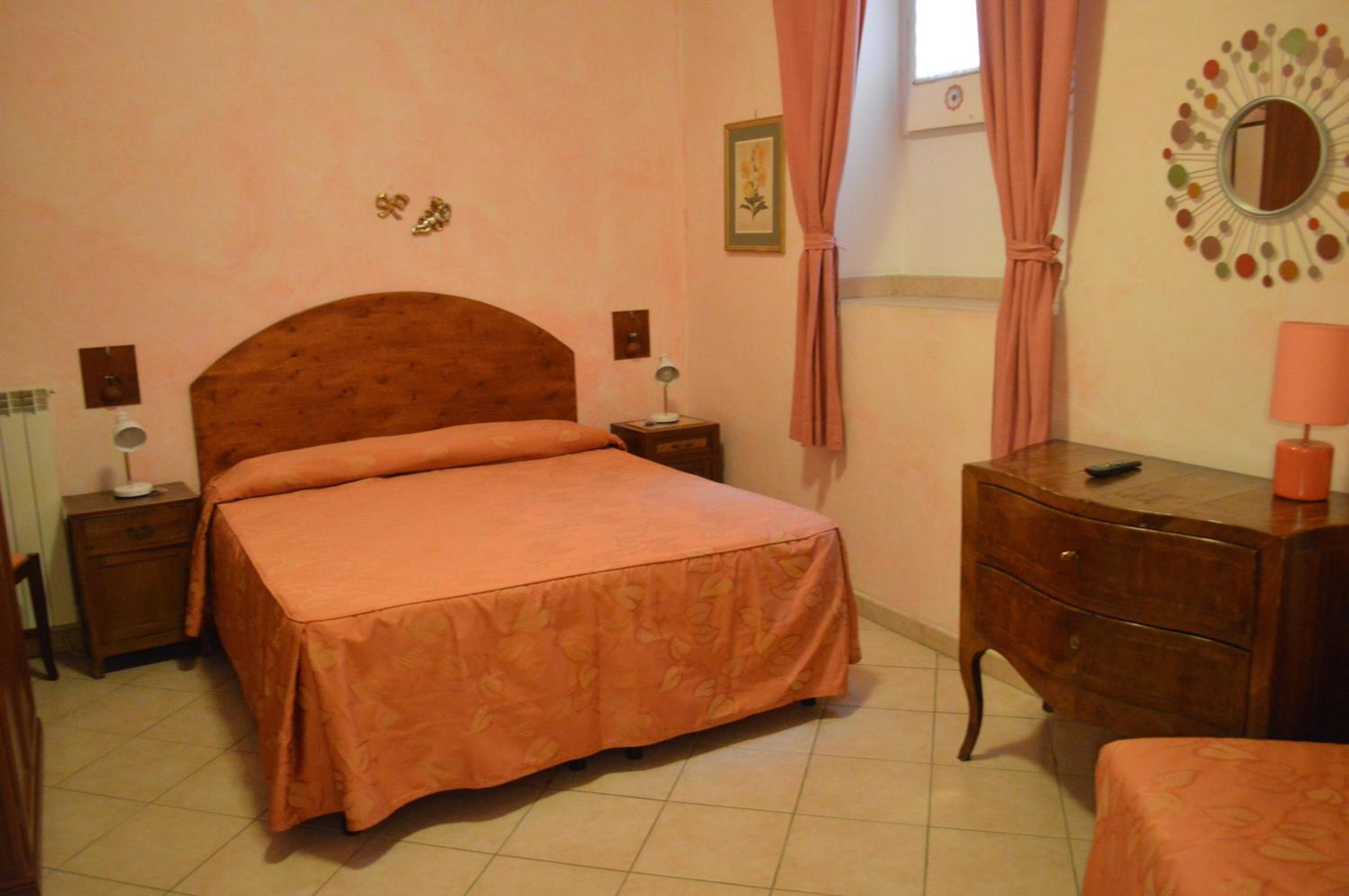 Double Room with Private Bathroom photo 3