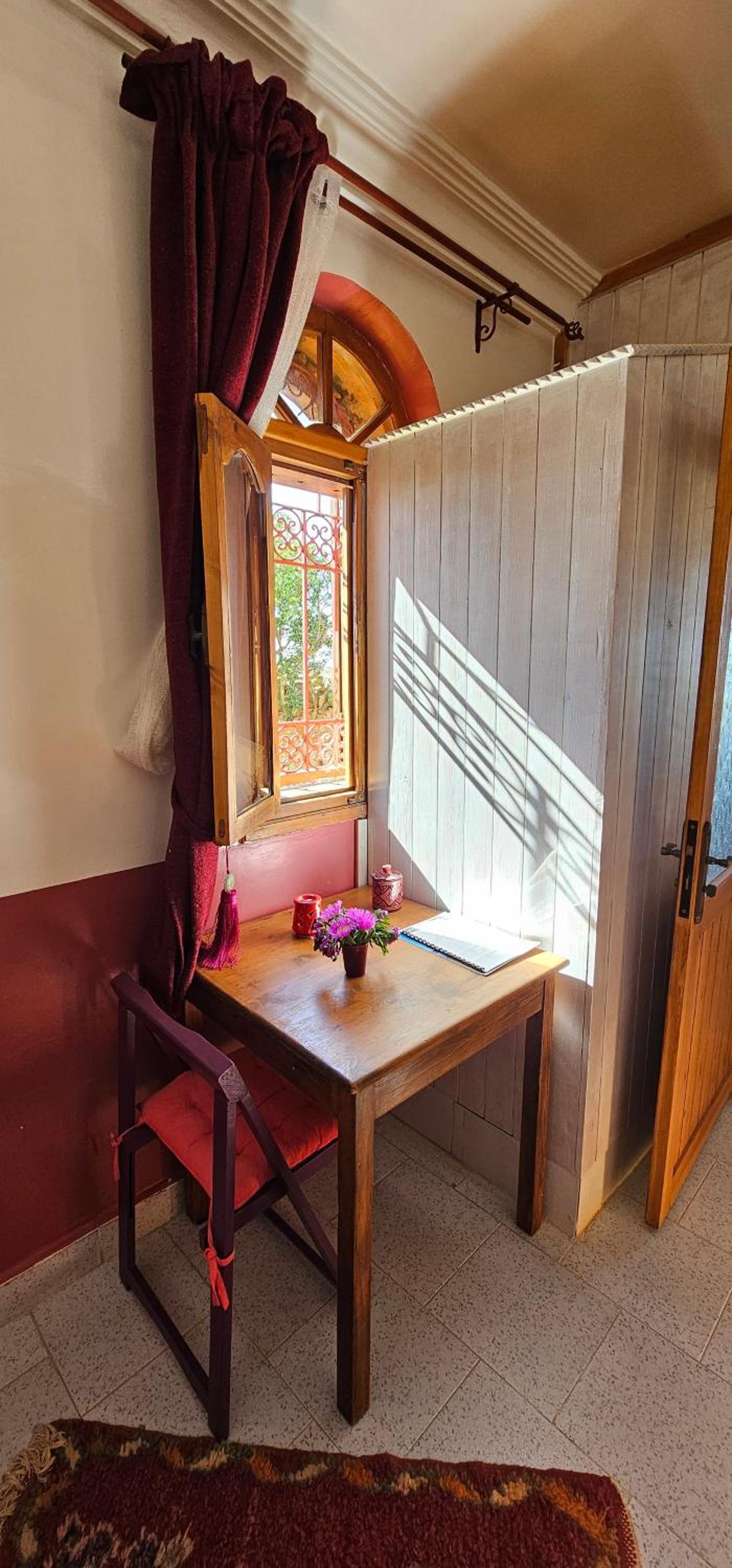 Double Room with Private Bathroom - Photo 7