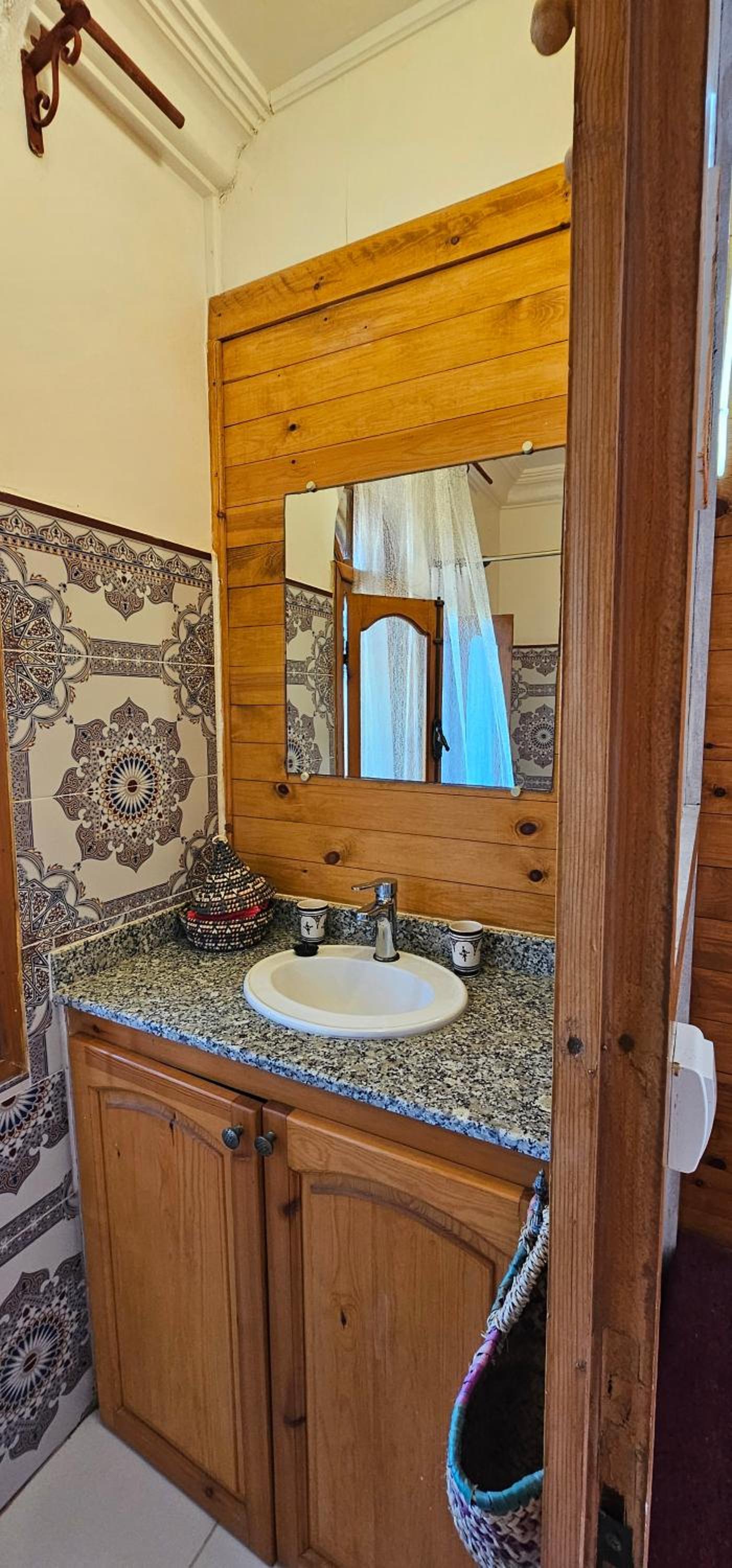 Double Room with Private Bathroom - Photo 5