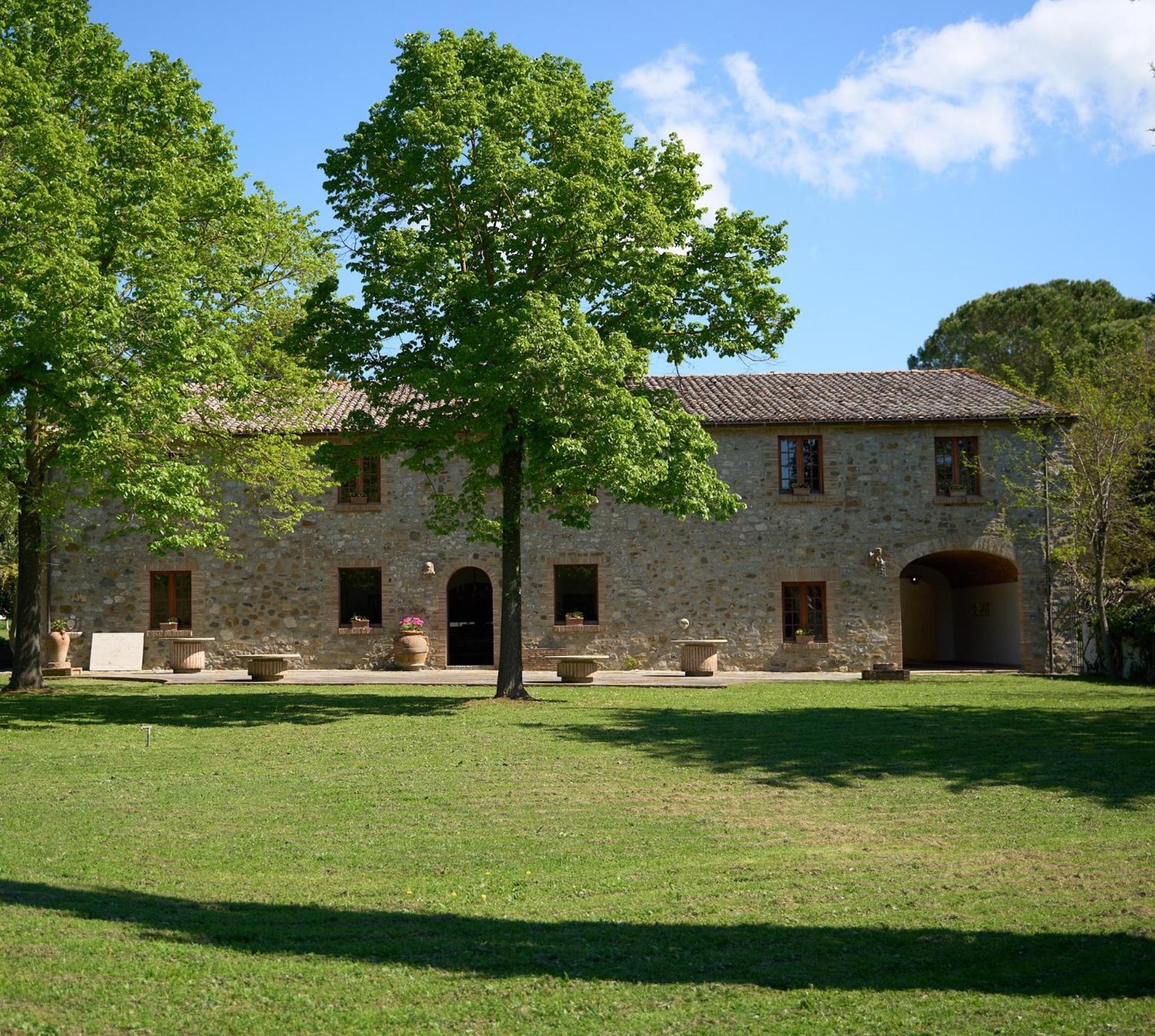 Villa photo 3