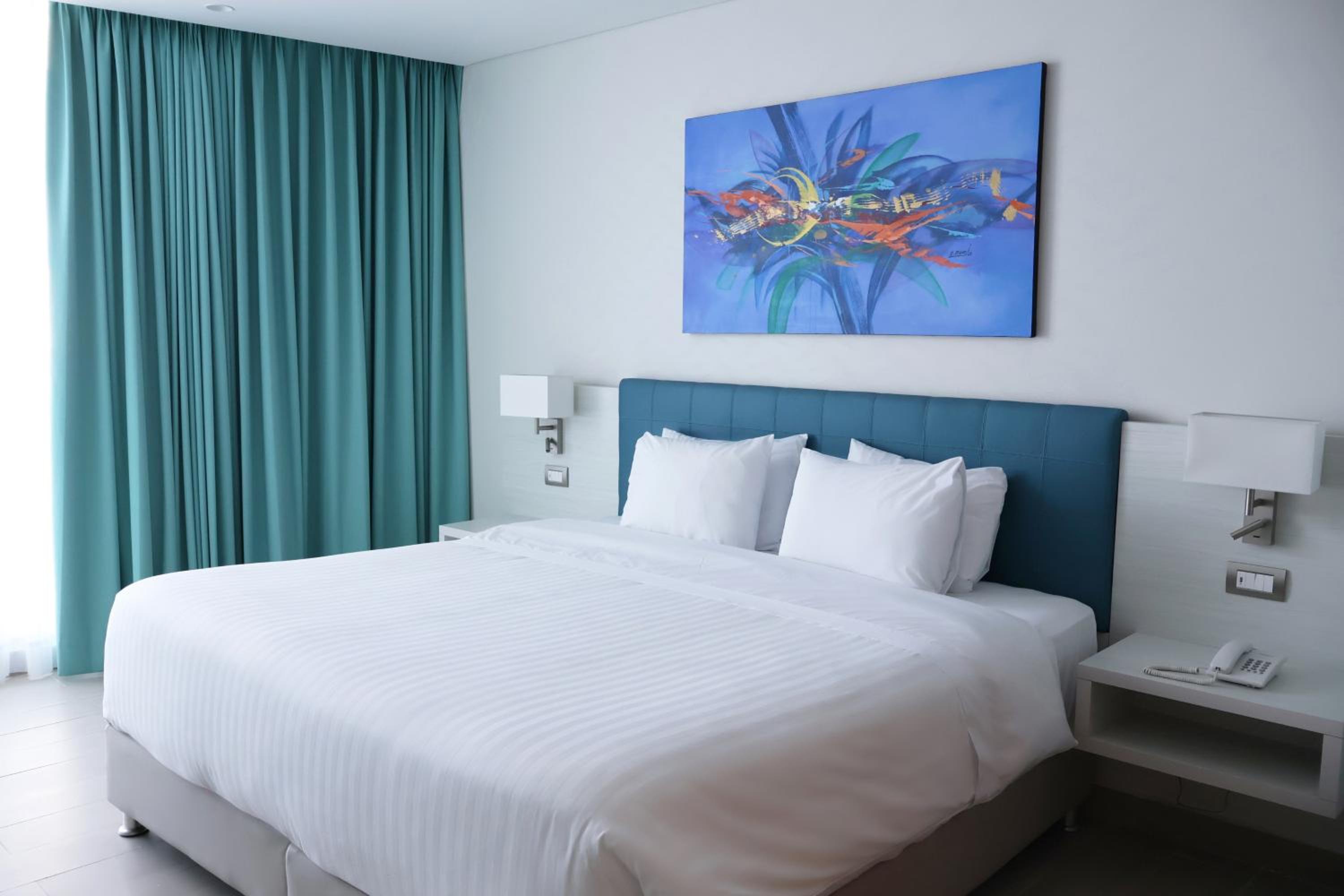 King Room With Pool View