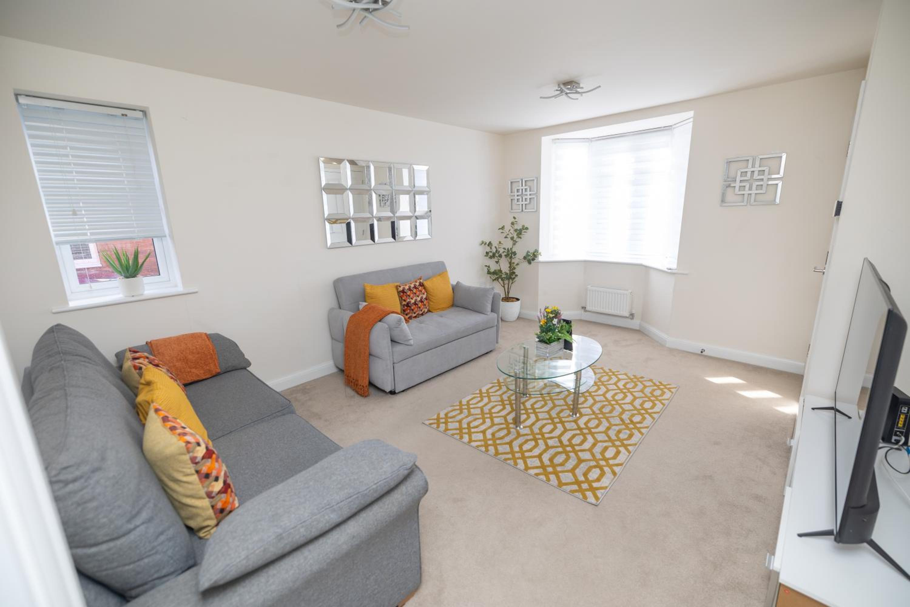 Three-Bedroom House photo 1
