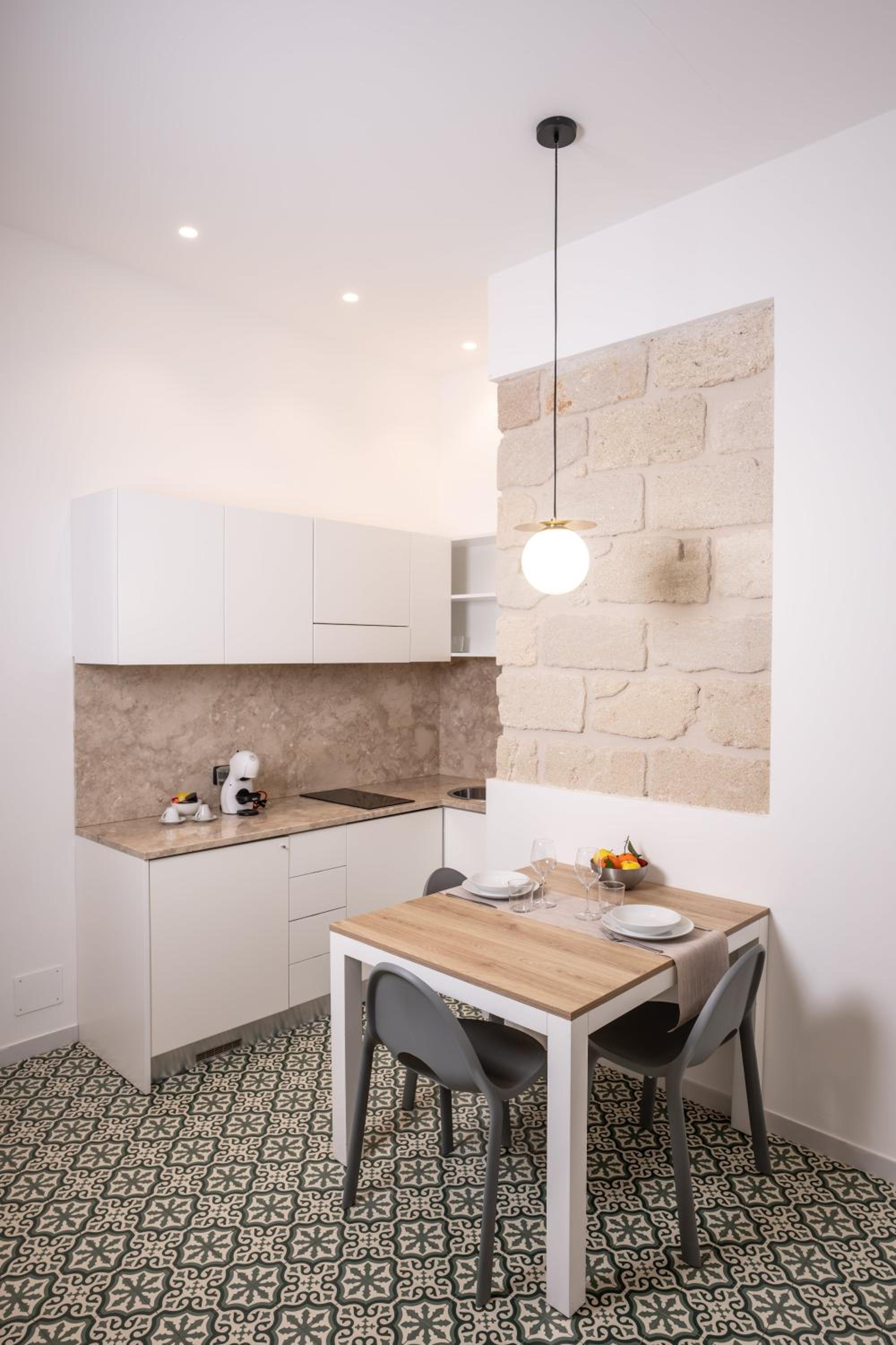 Suite with Terrace - Photo 6