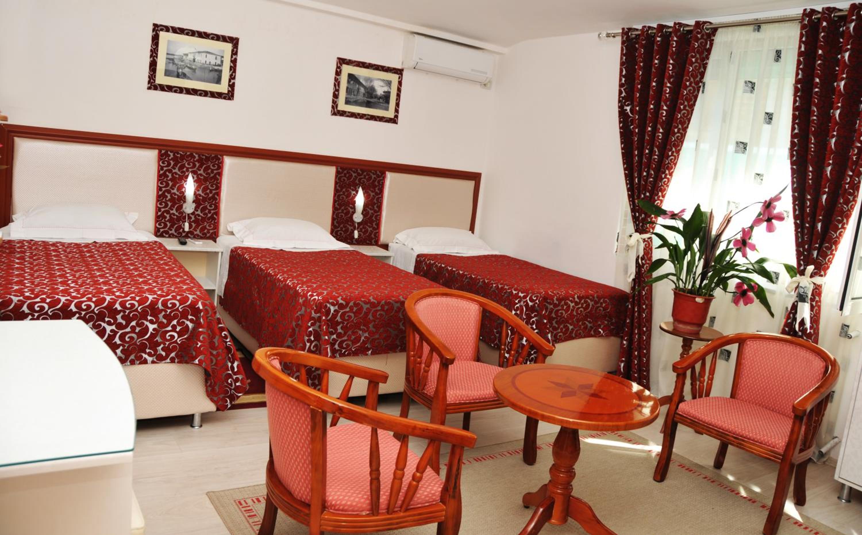 Triple Room photo 2
