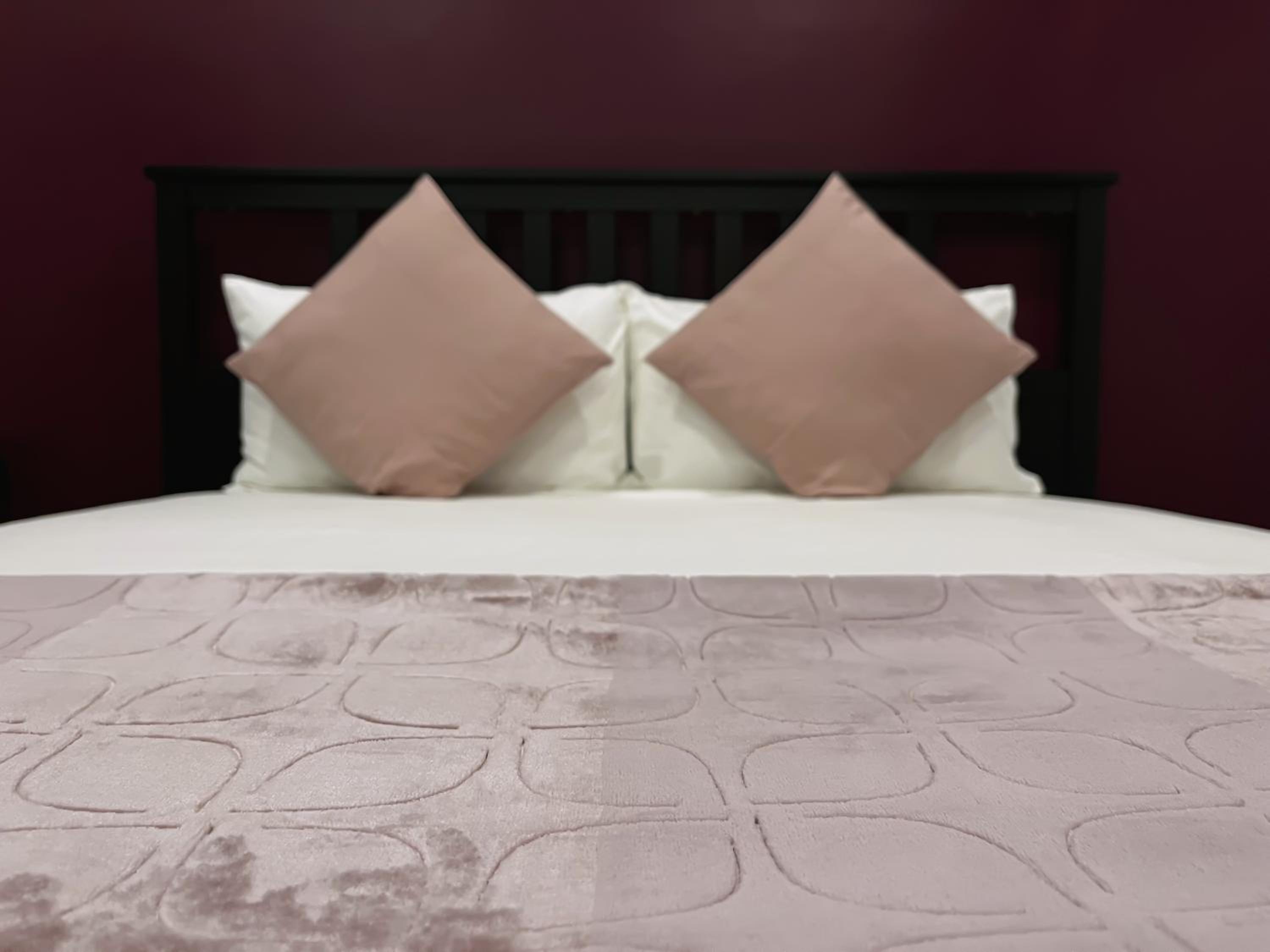 Deluxe King Room - Photo 5