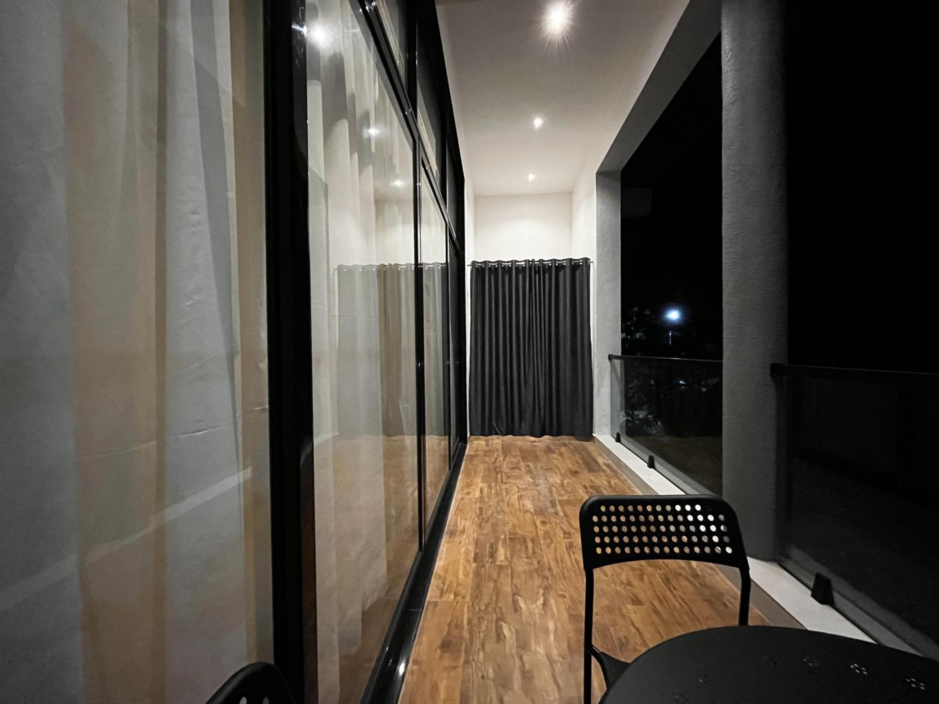 Deluxe Family Suite - Photo 4