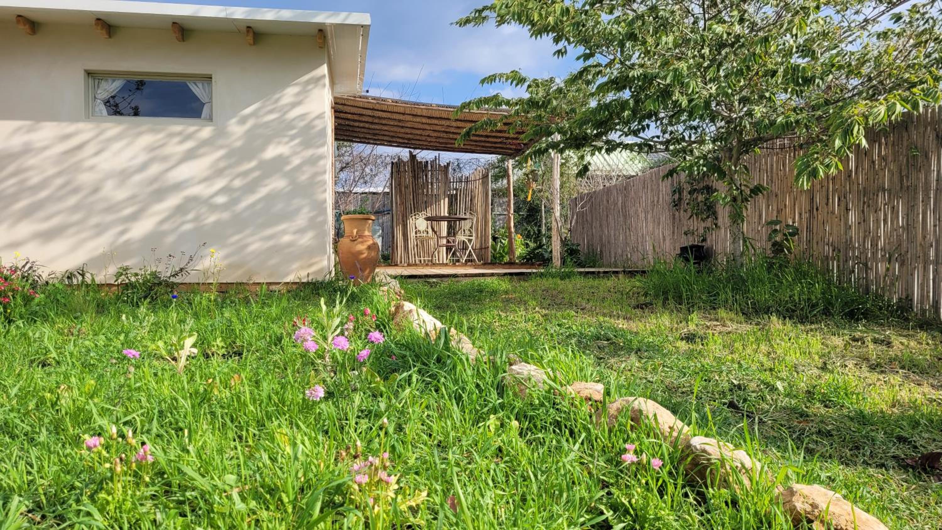 Two-Bedroom House photo 2