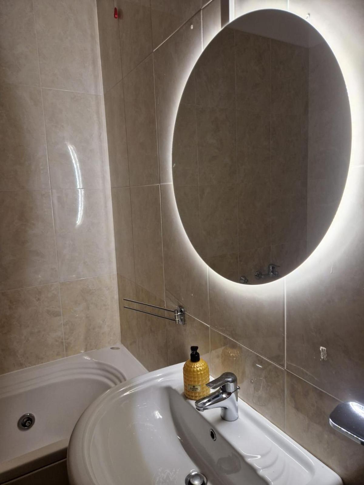 Deluxe Room (2 Adults + 1 Child) photo 3