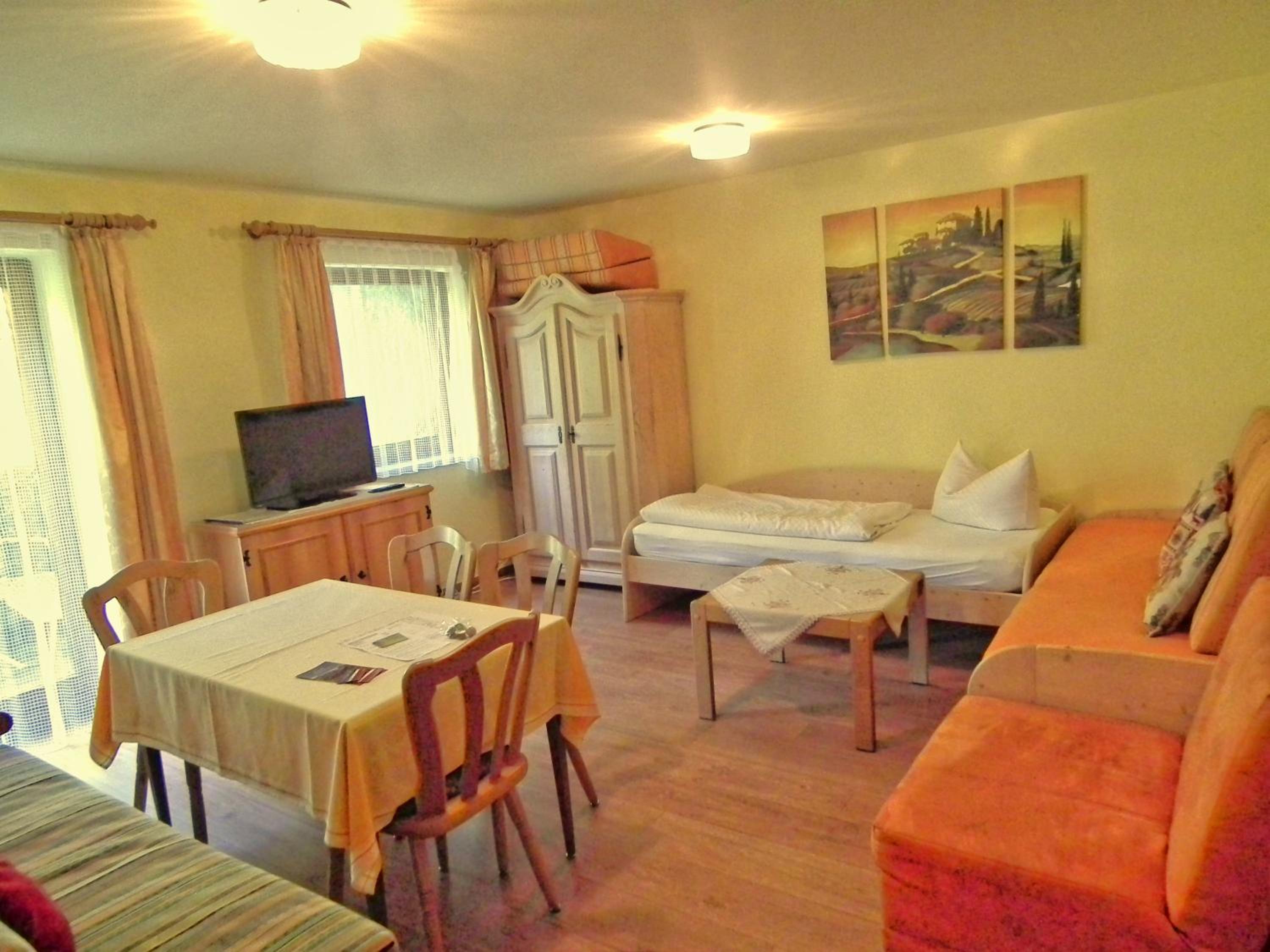 One-Bedroom Apartment with Terrace - Basement photo 2