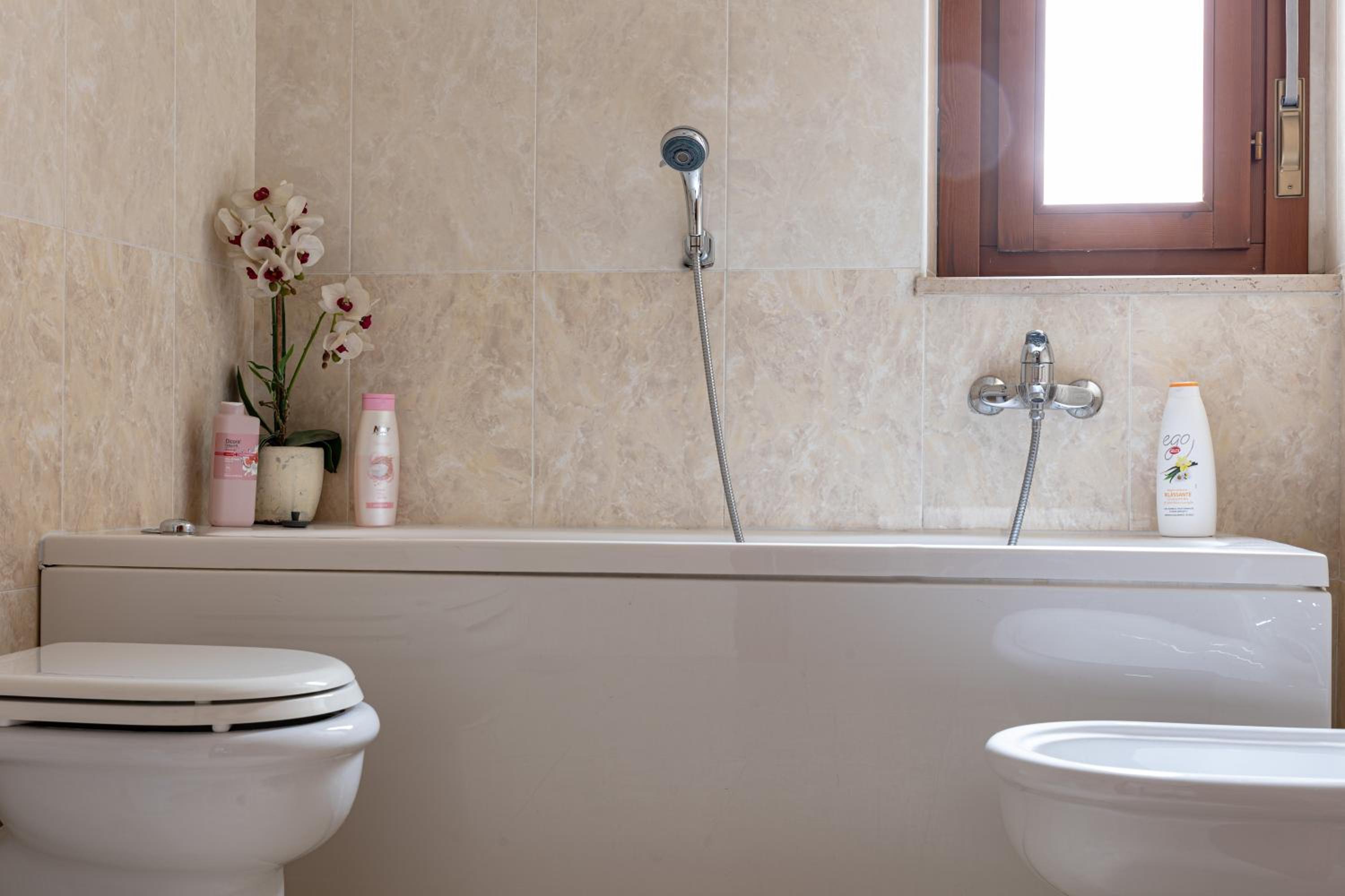 Triple Room with Private External Bathroom photo 2