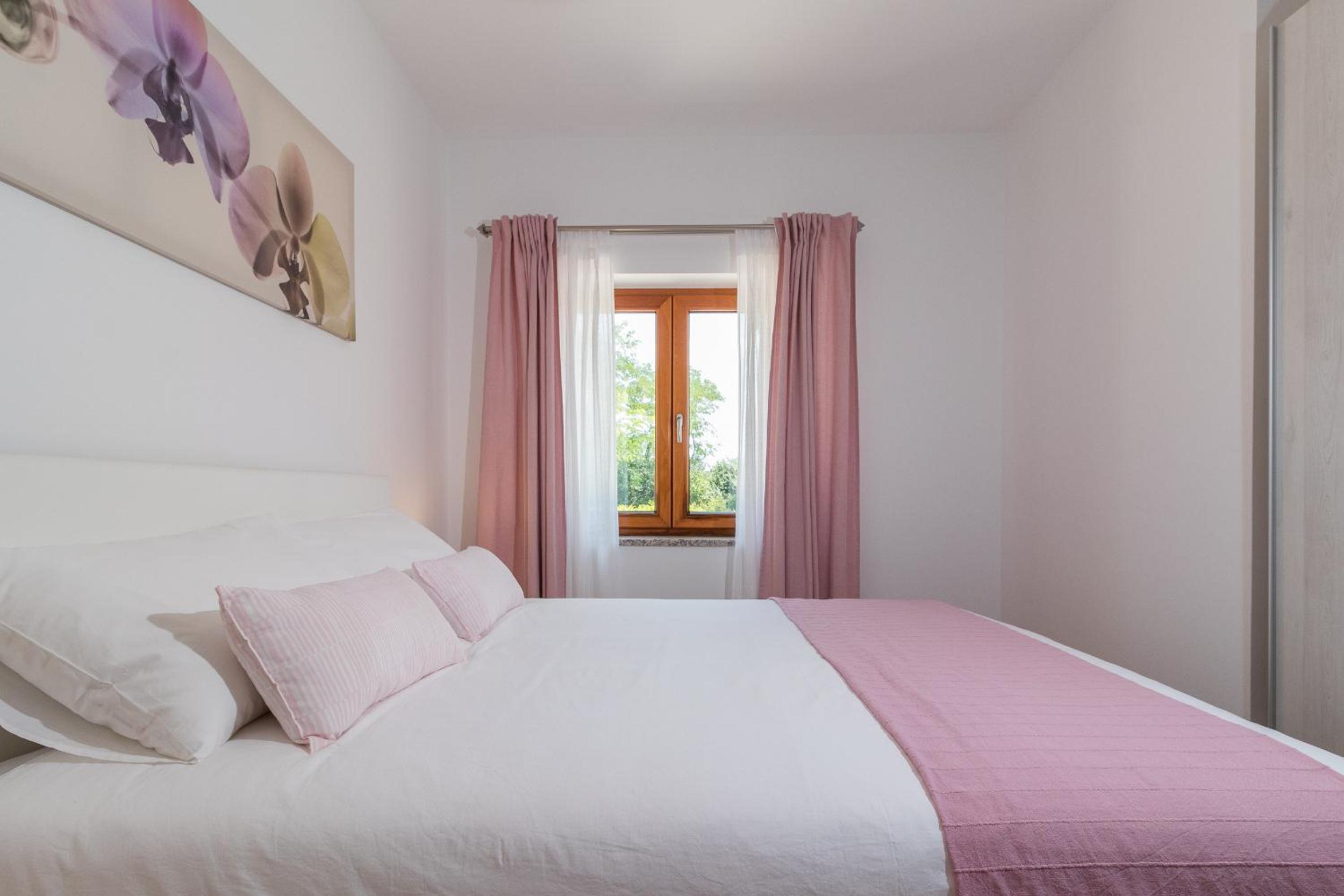 Three-Bedroom Villa photo 1