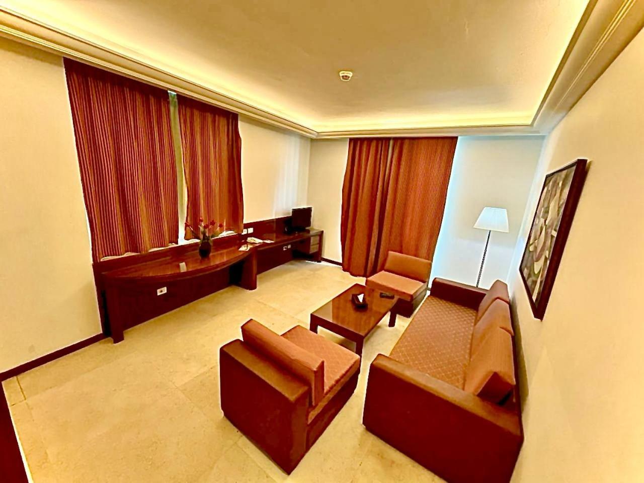 Executive Suite photo 3