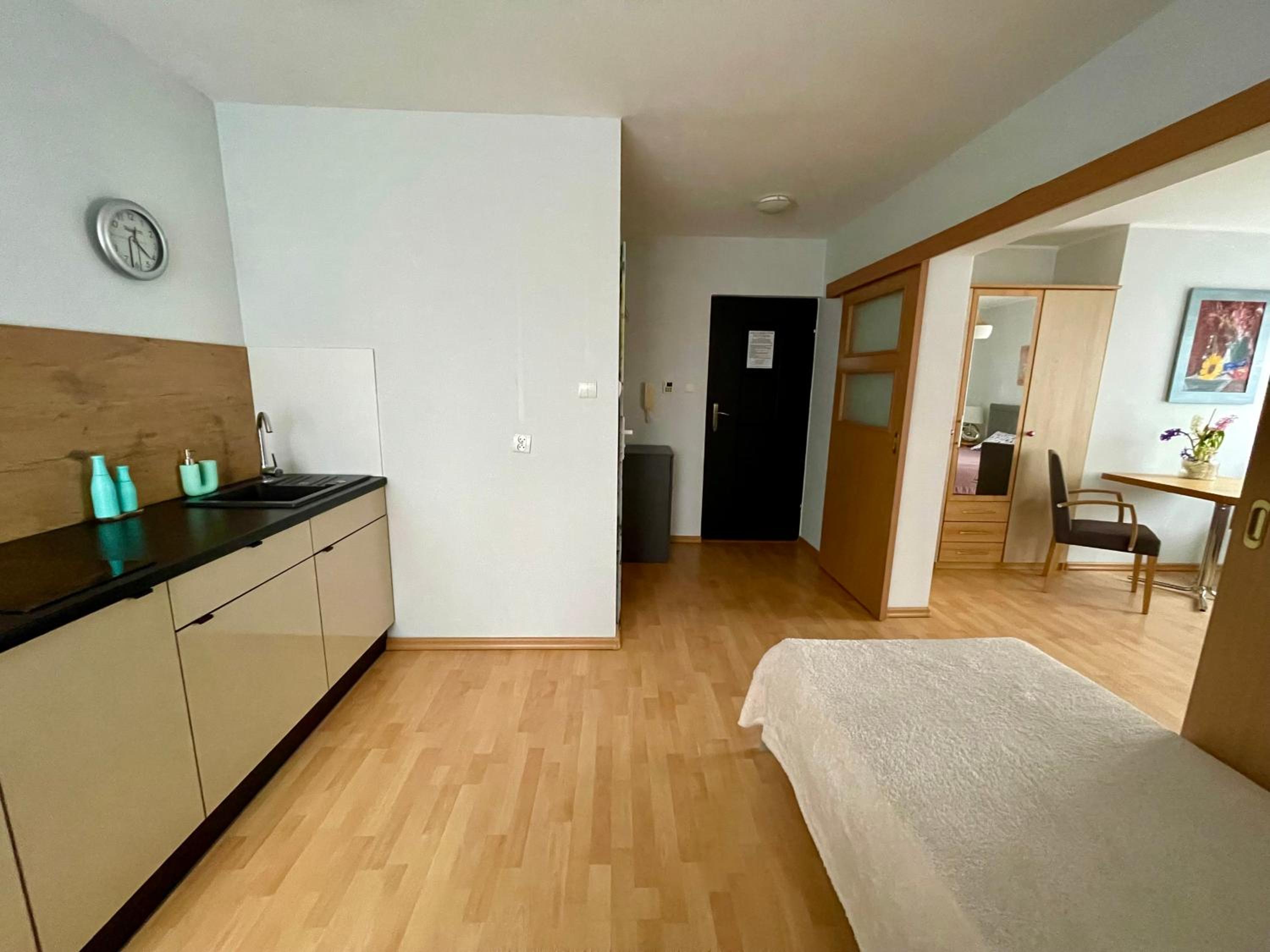 Deluxe Triple Room photo 2