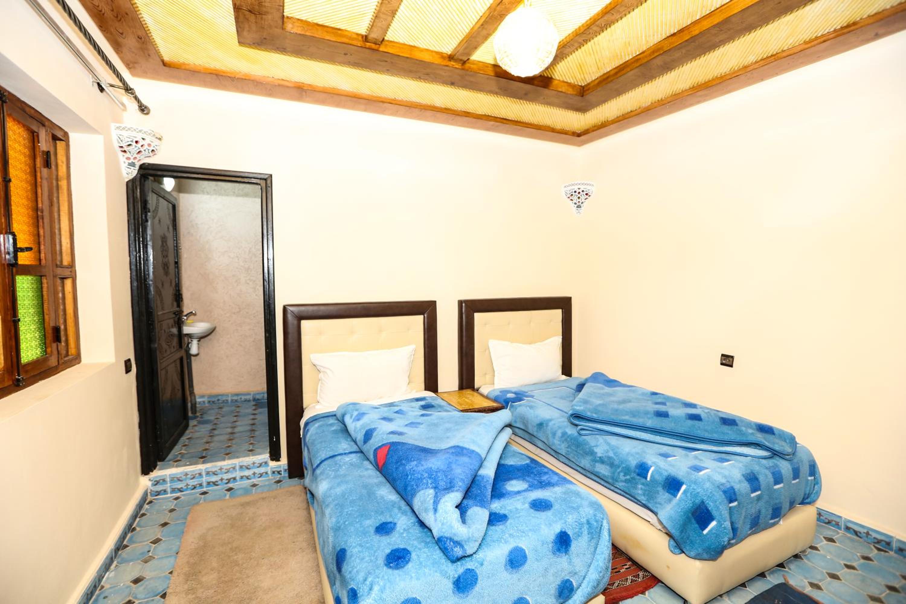 Quadruple Room with Shared Bathroom photo 1