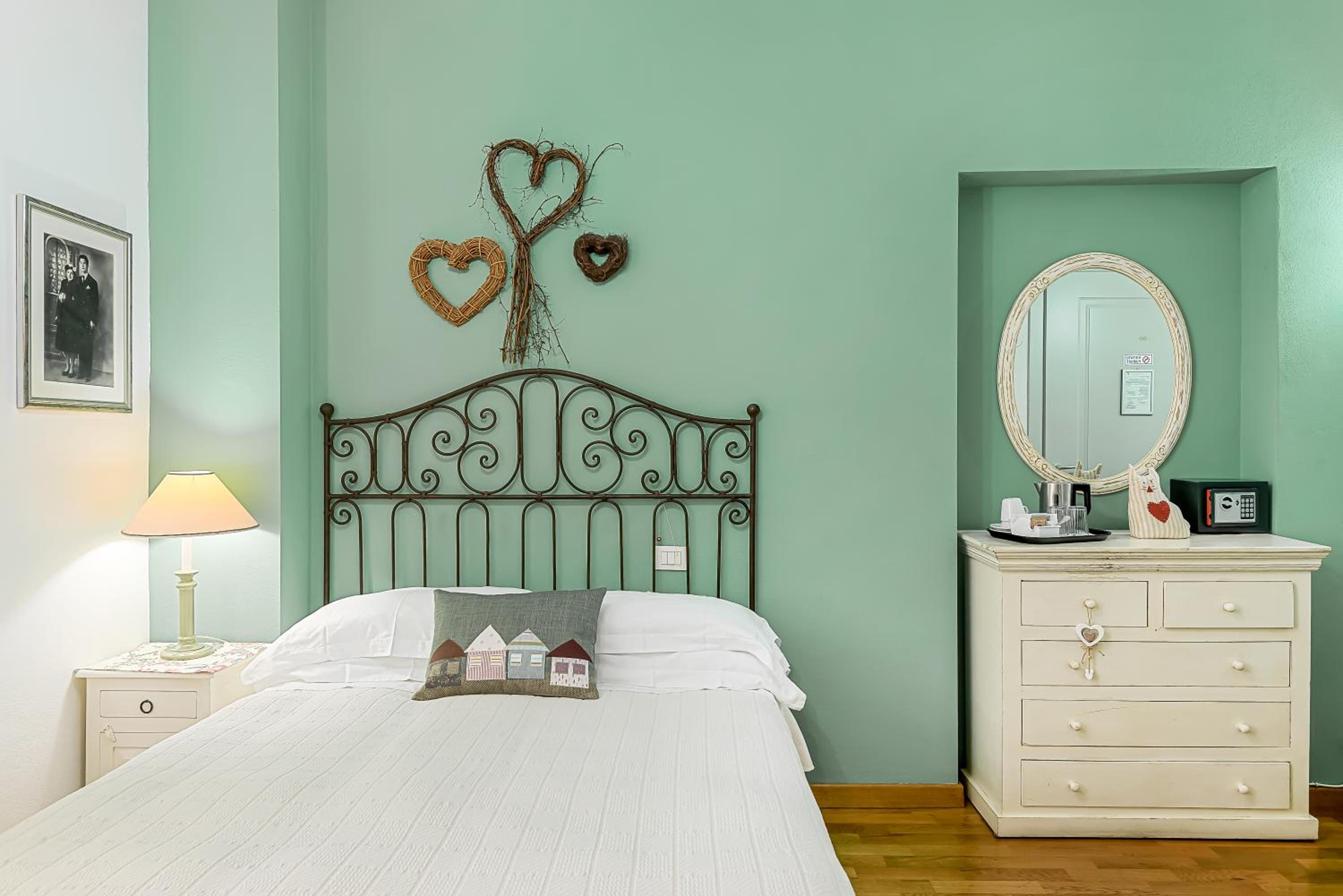 Queen Room - Photo 3