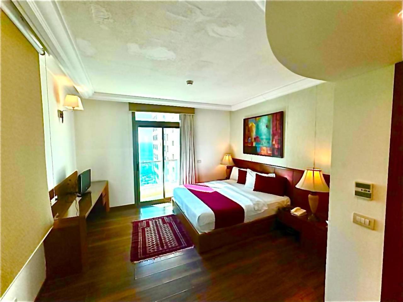 Deluxe Double or Twin Room photo 2