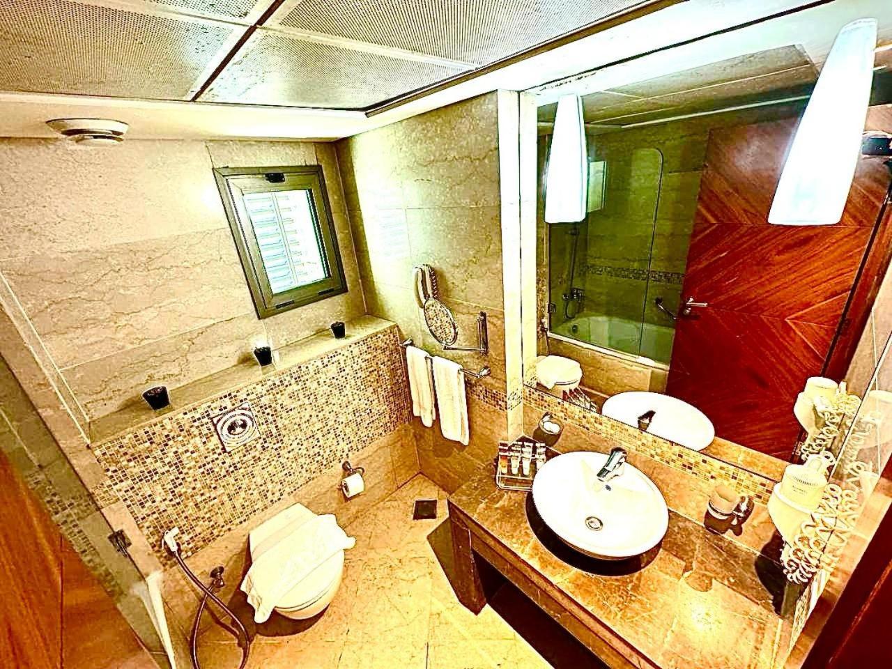 Deluxe Twin Room photo 3