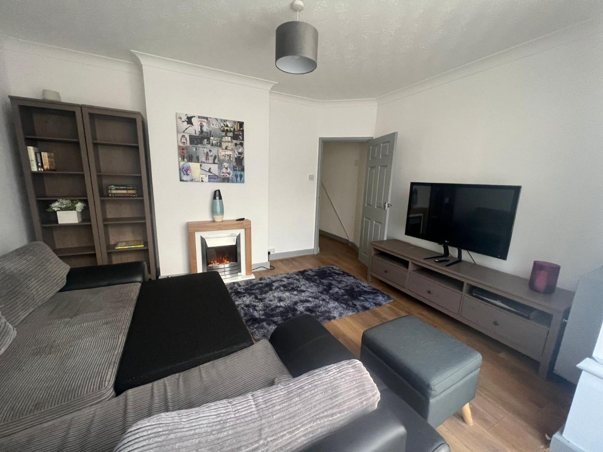 One-Bedroom House photo 1