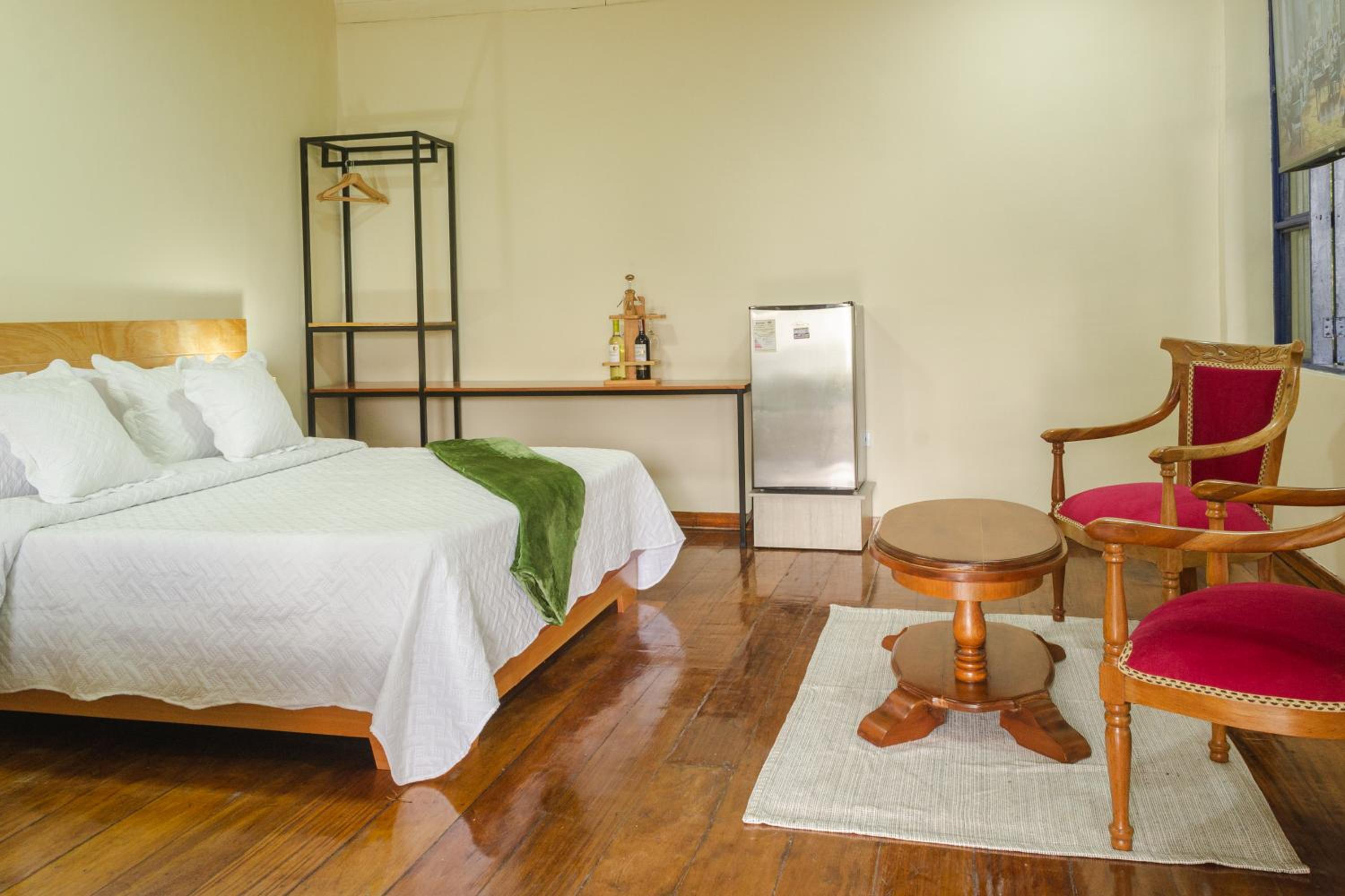 Executive Suite photo 2