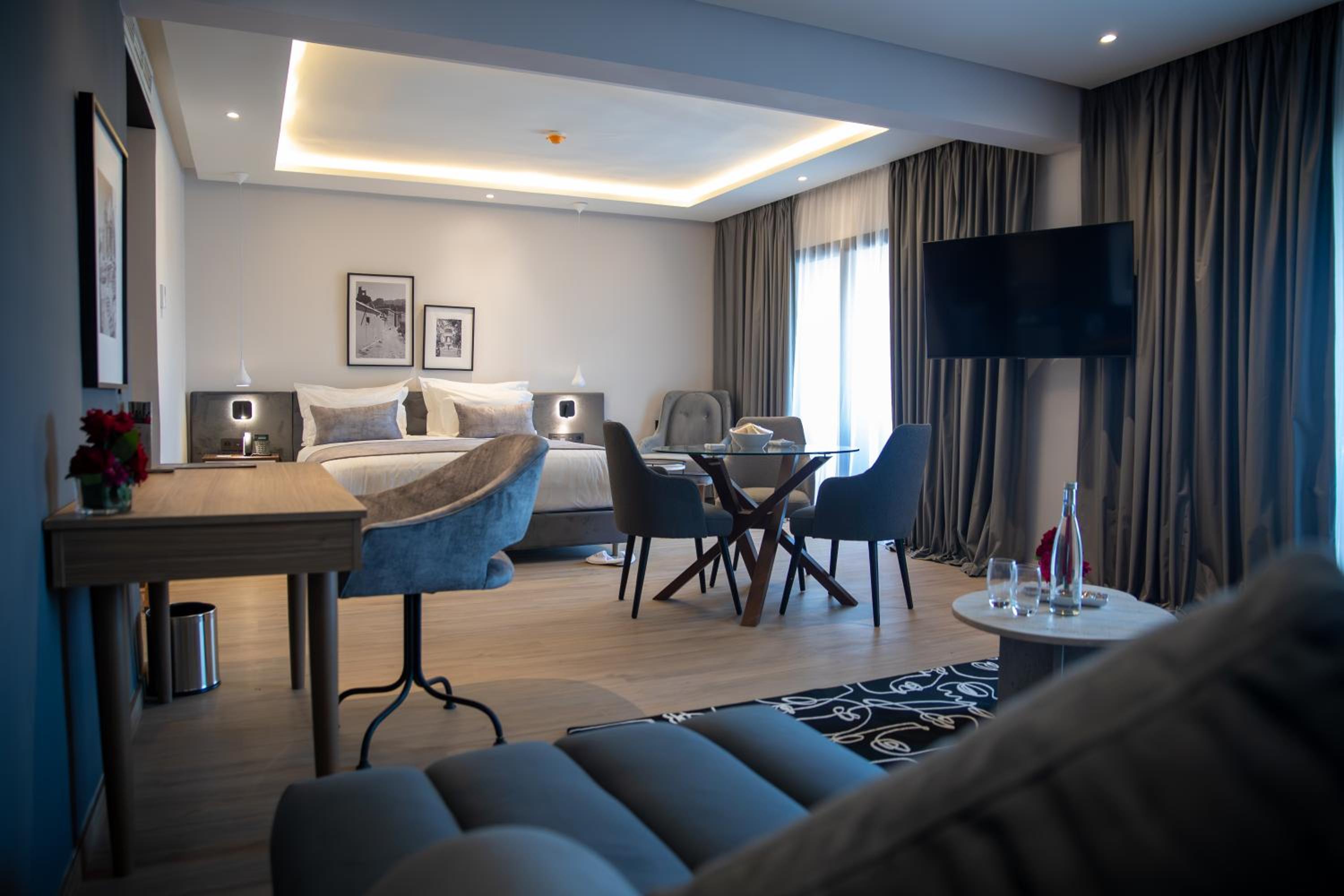 Dominium Suite