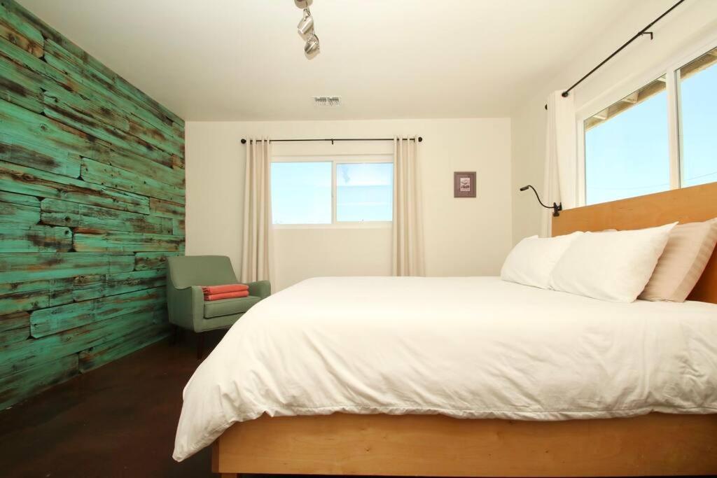 Two-Bedroom House photo 1