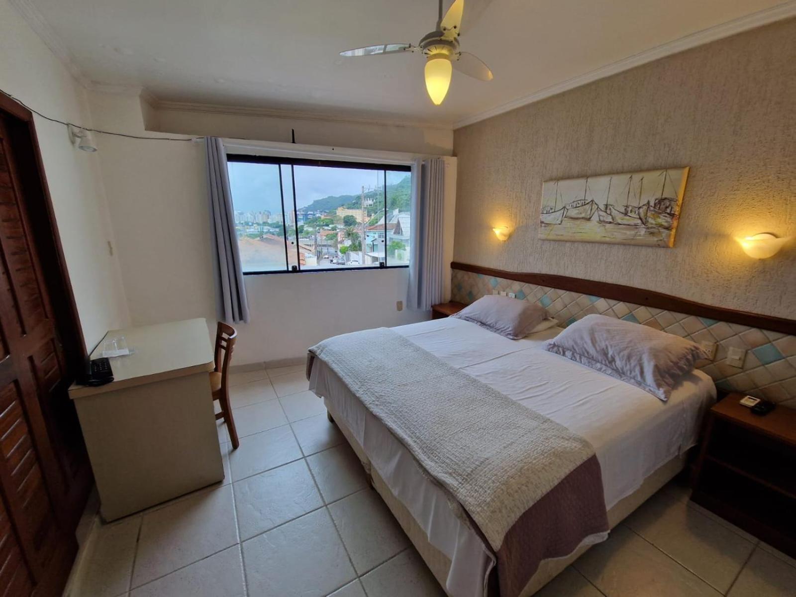 Standard Triple Room with Partial Sea View photo 1