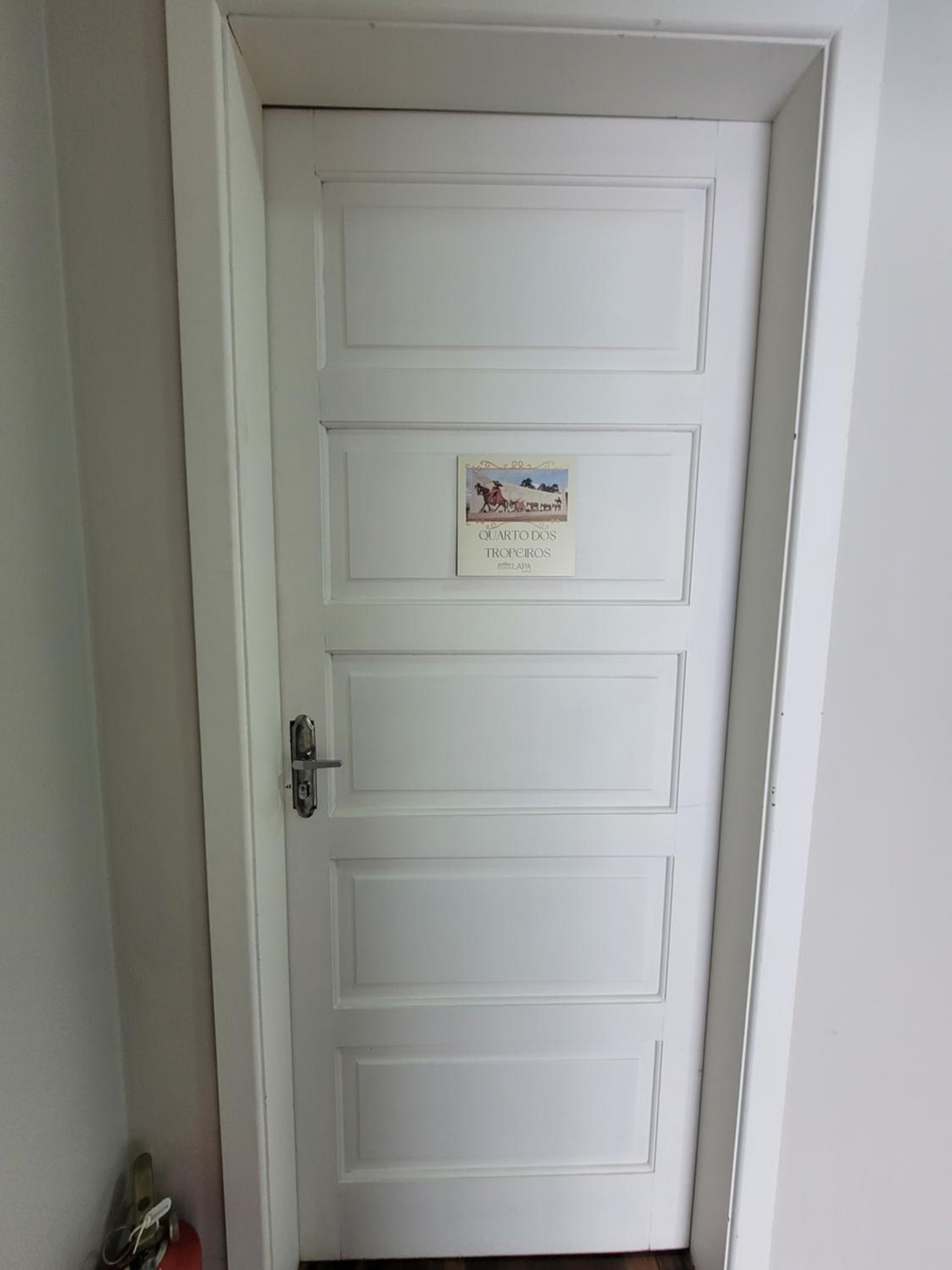 Queen Room photo 2