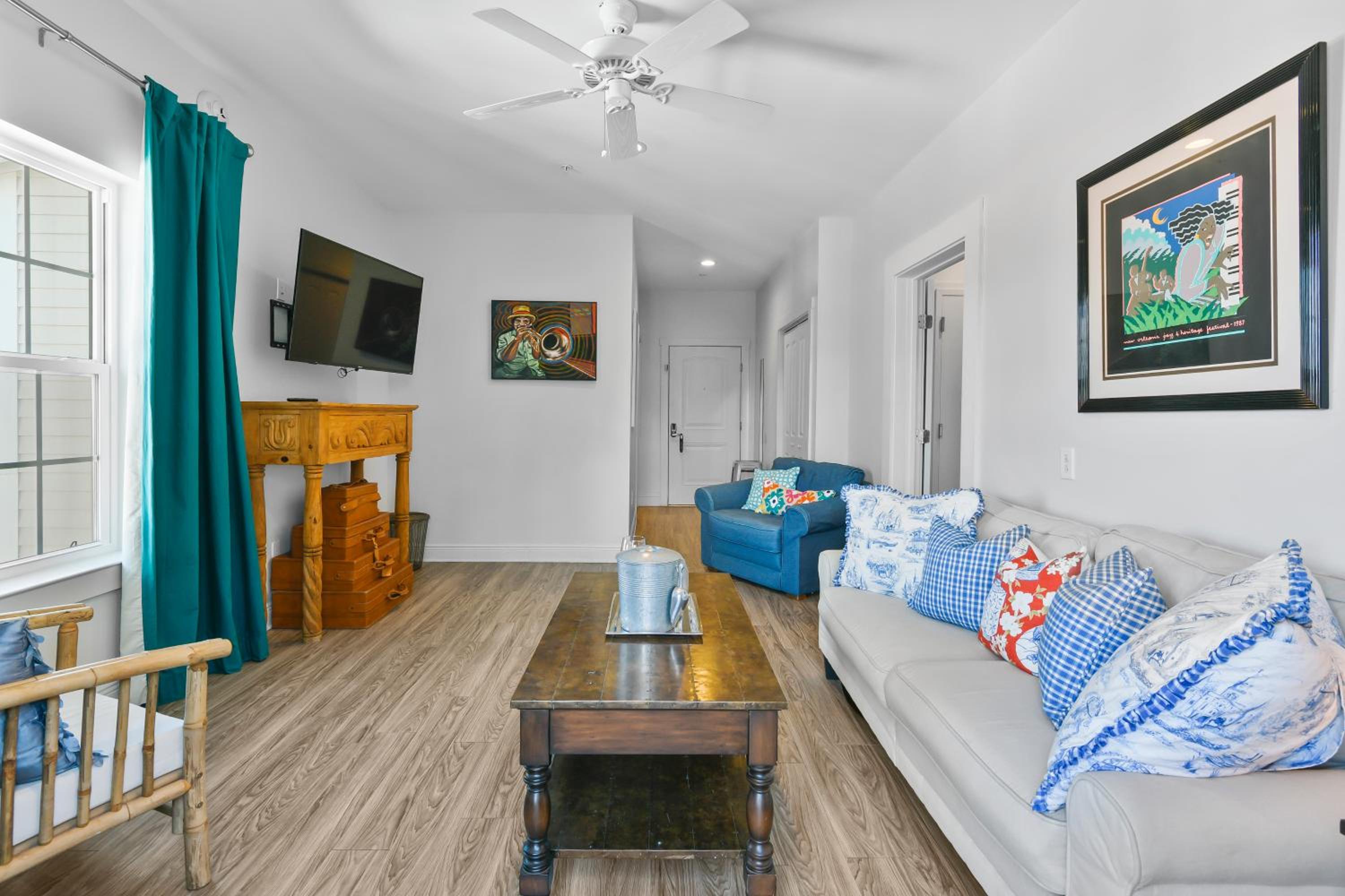 One-Bedroom Apartment