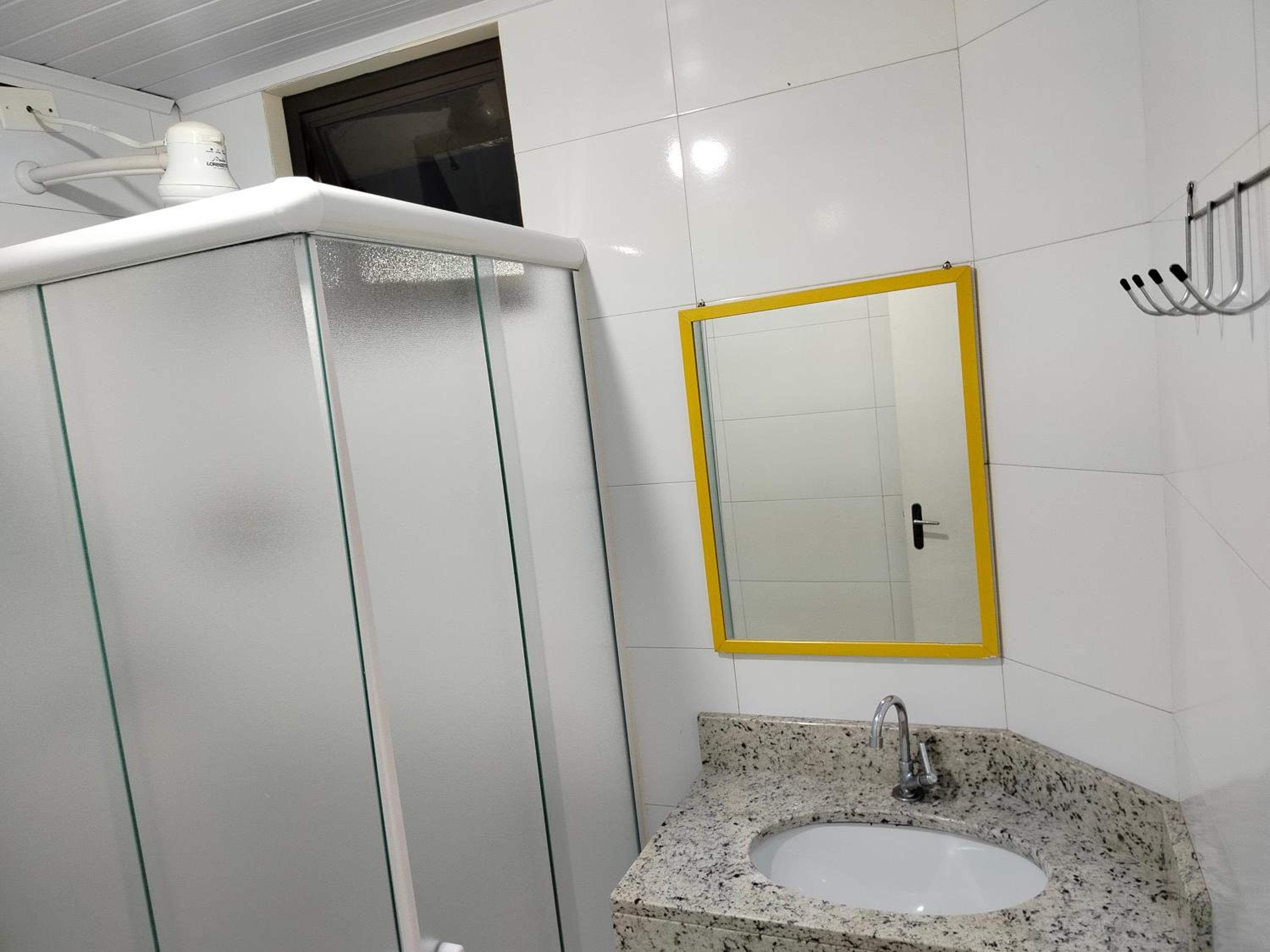 Standard Double Room - Photo 8