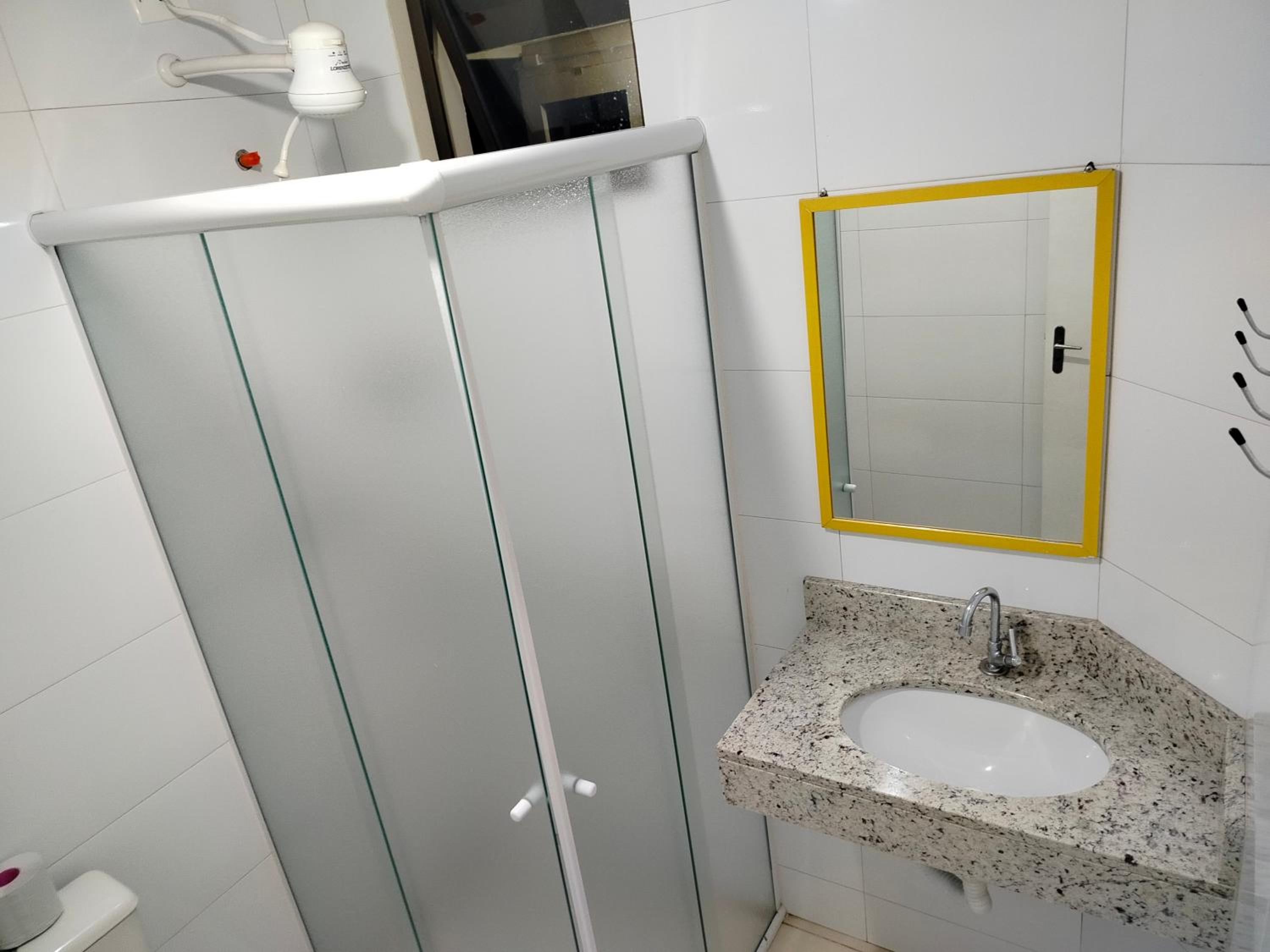 Standard Double Room - Photo 9