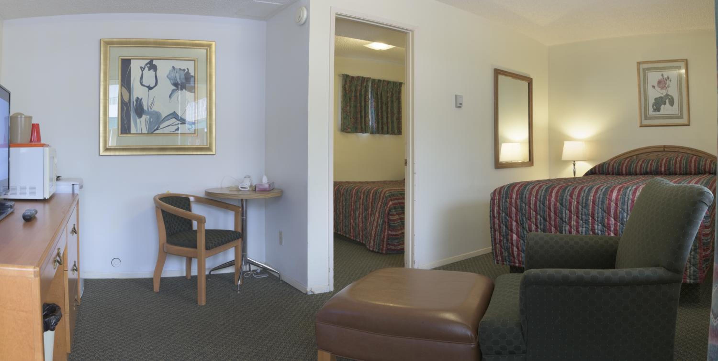 One-Bedroom Suite photo 1