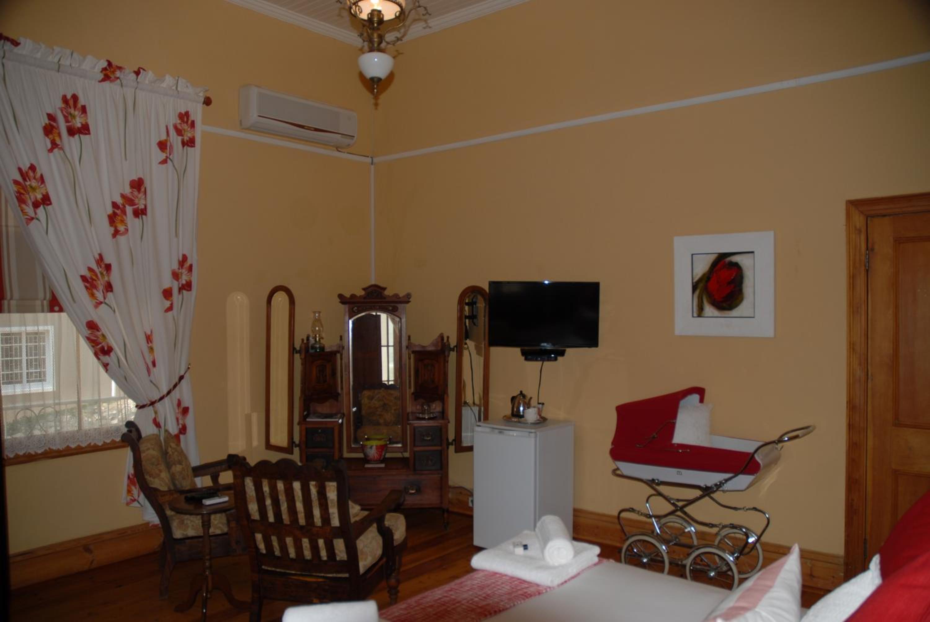 Deluxe Double Suite photo 3