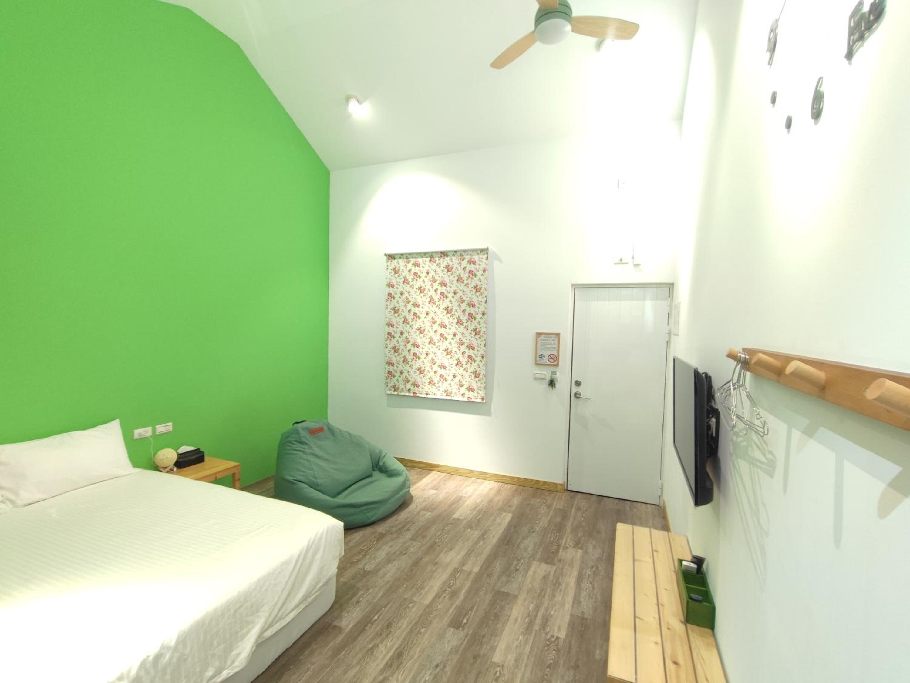 Queen Room with Balcony
