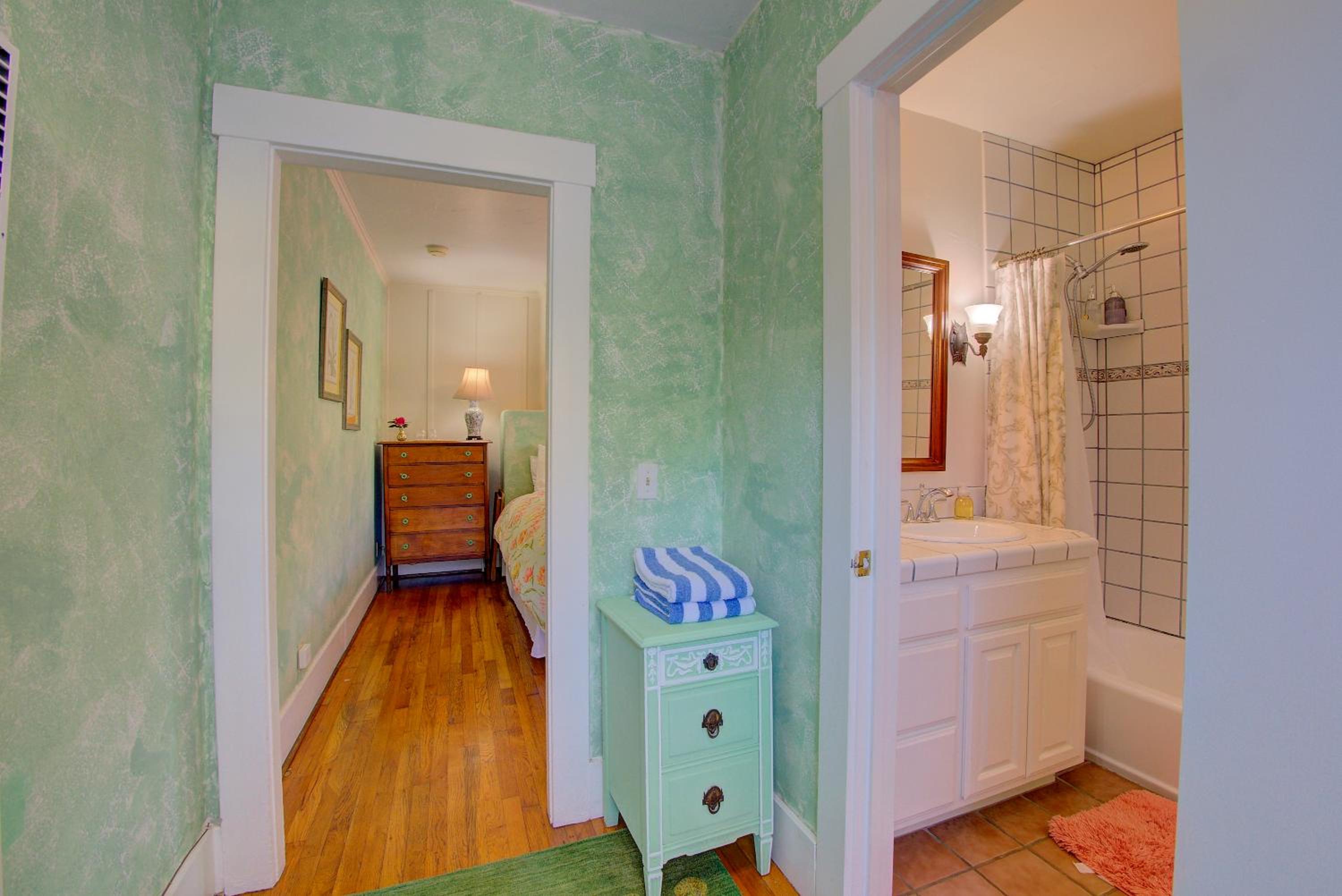 Queen Room with Garden View photo 1