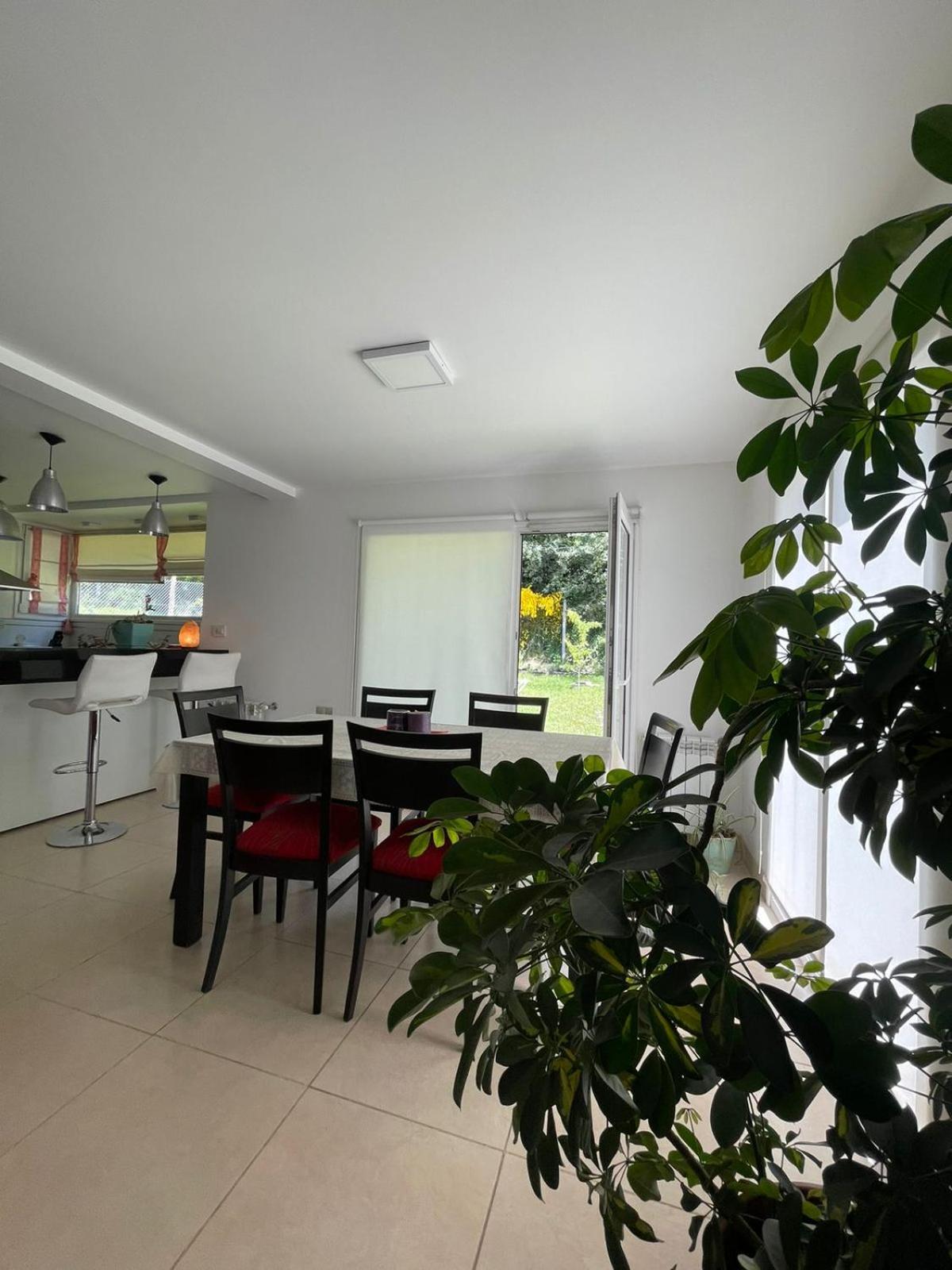 Three-Bedroom House photo 3