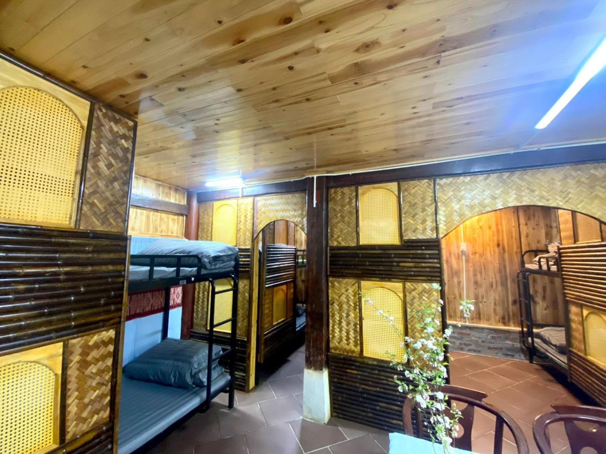 Mixed Dormitory Room