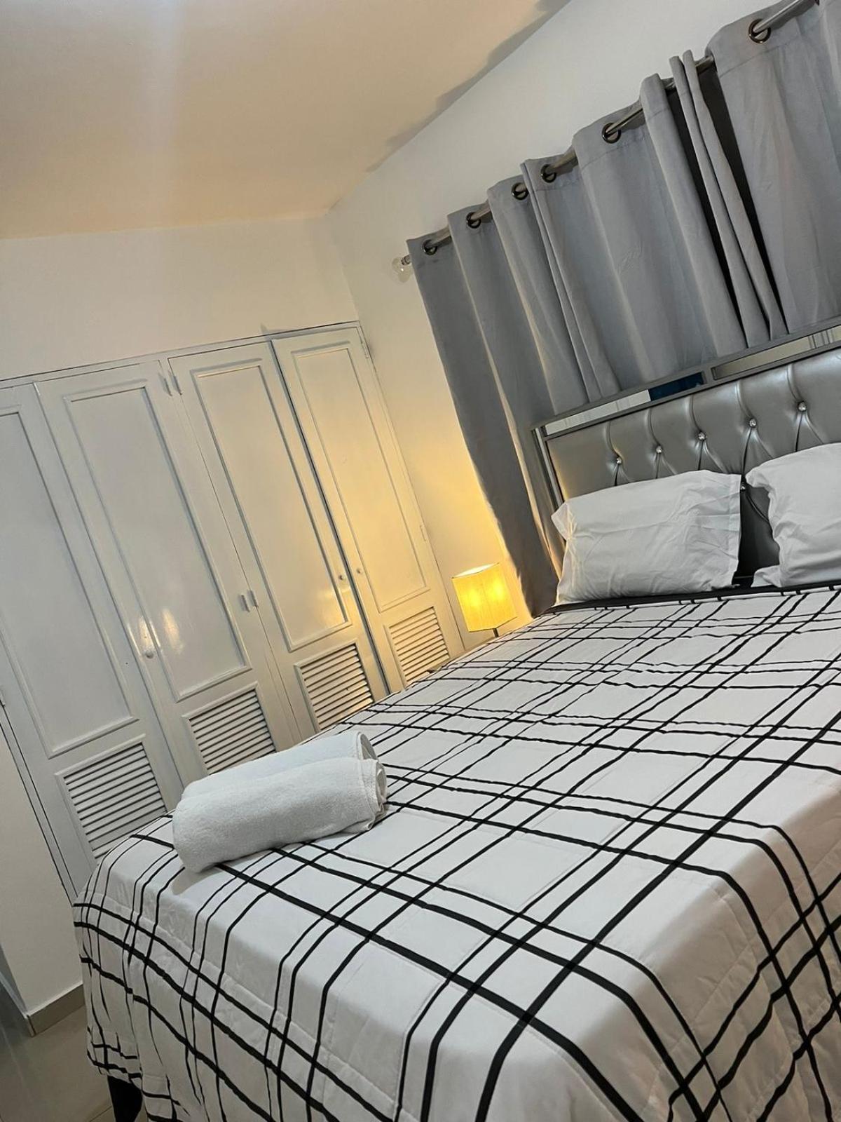 Three-Bedroom Apartment - Photo 11