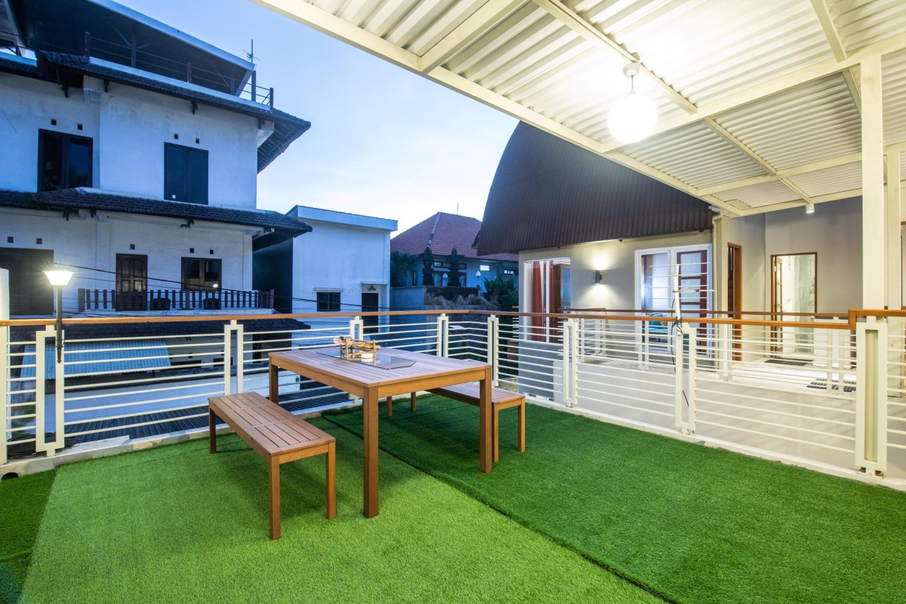 Three-Bedroom Villa photo 2