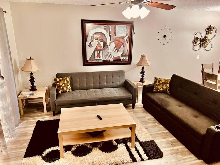 Two-Bedroom Apartment photo 2