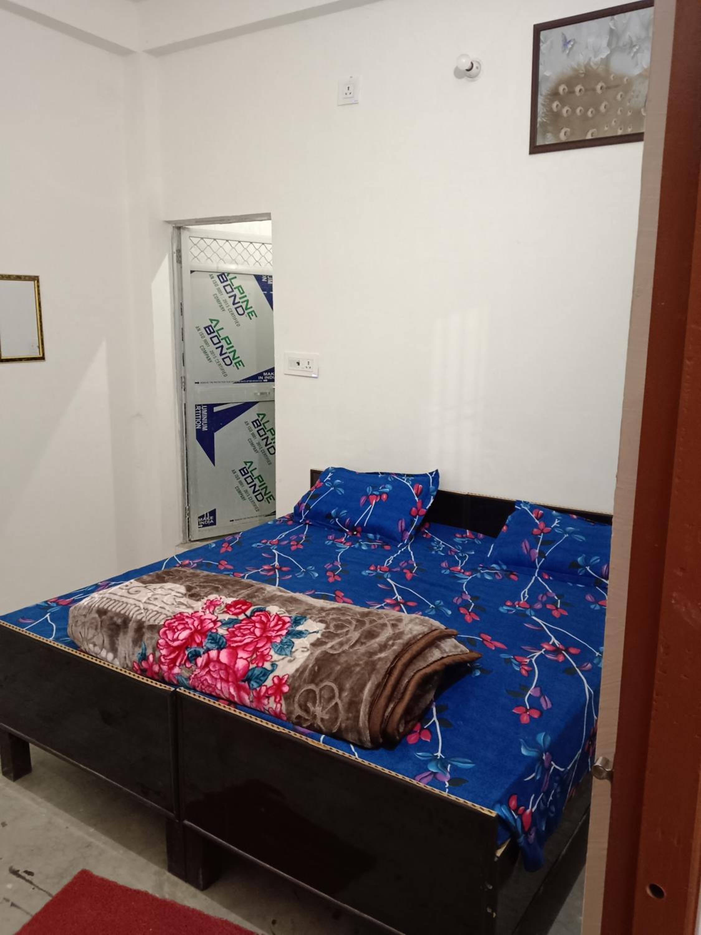 Double Room with Private Bathroom photo 3